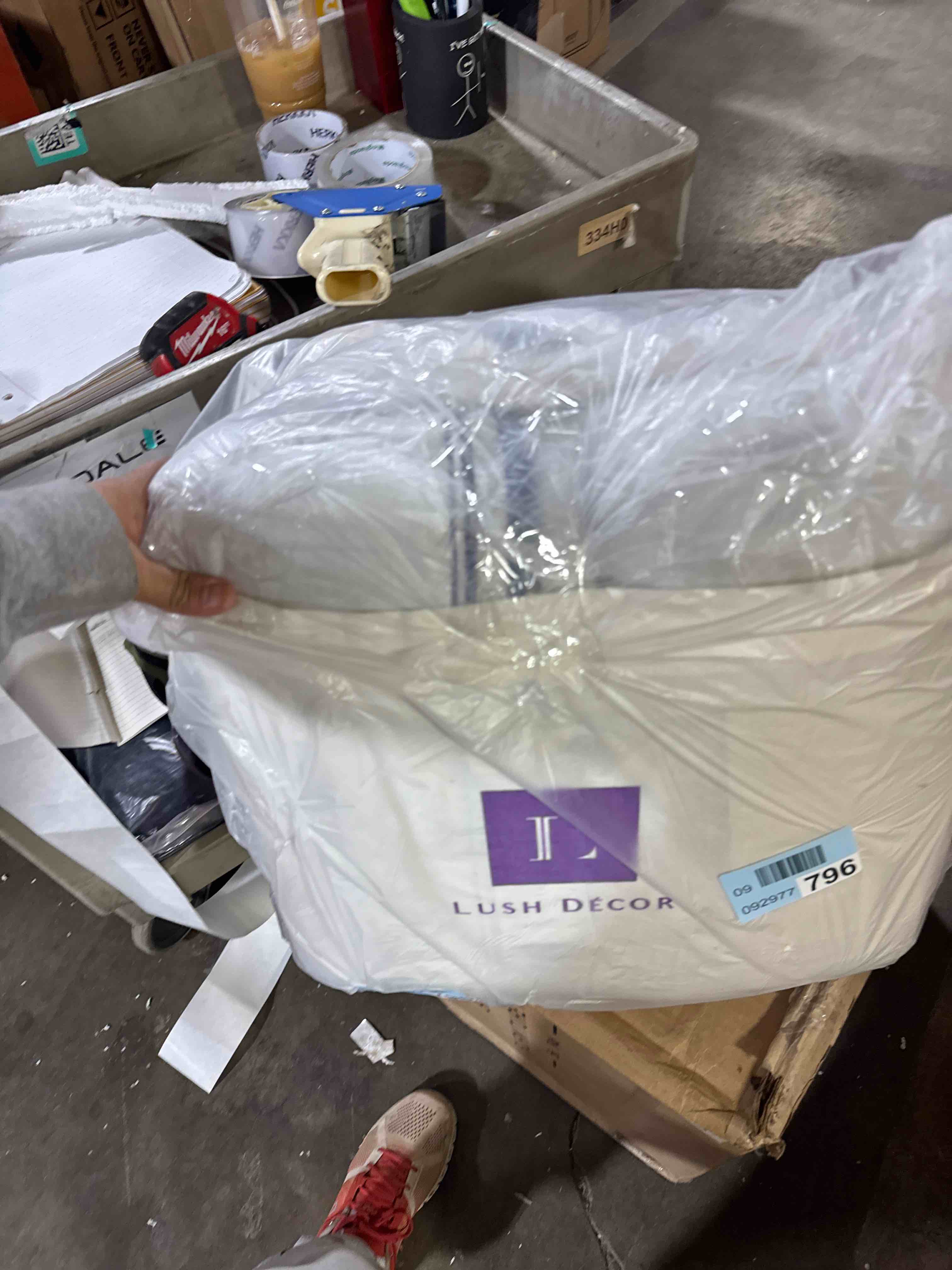 Condition photo showing New/Like New for Lush Decor Farmhouse Stripe 3-piece Comforter Set ( Full/Queen)