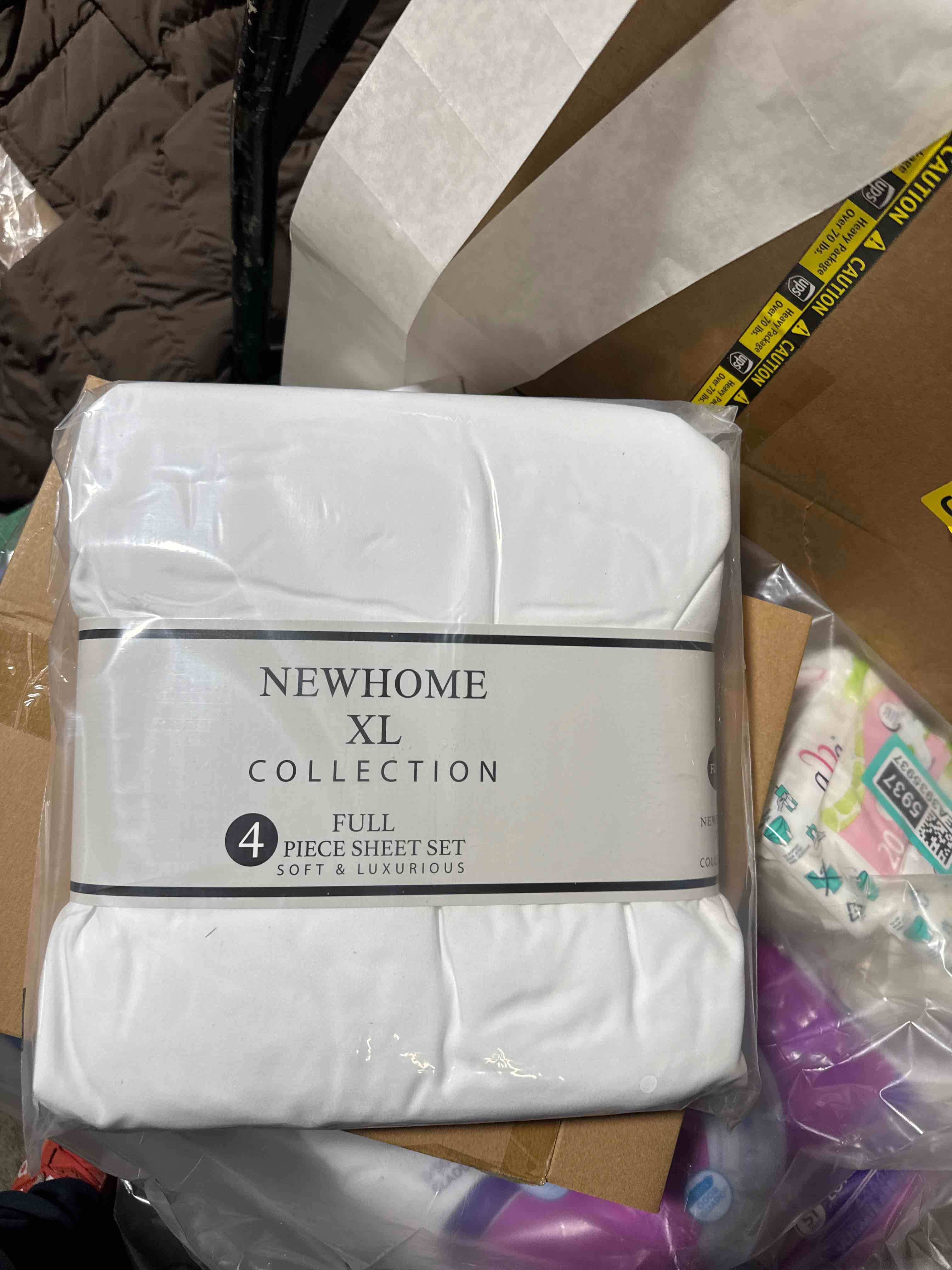 Condition photo showing New/Like New for Newhome XL Collection 4 Full Piece Sheet Set 