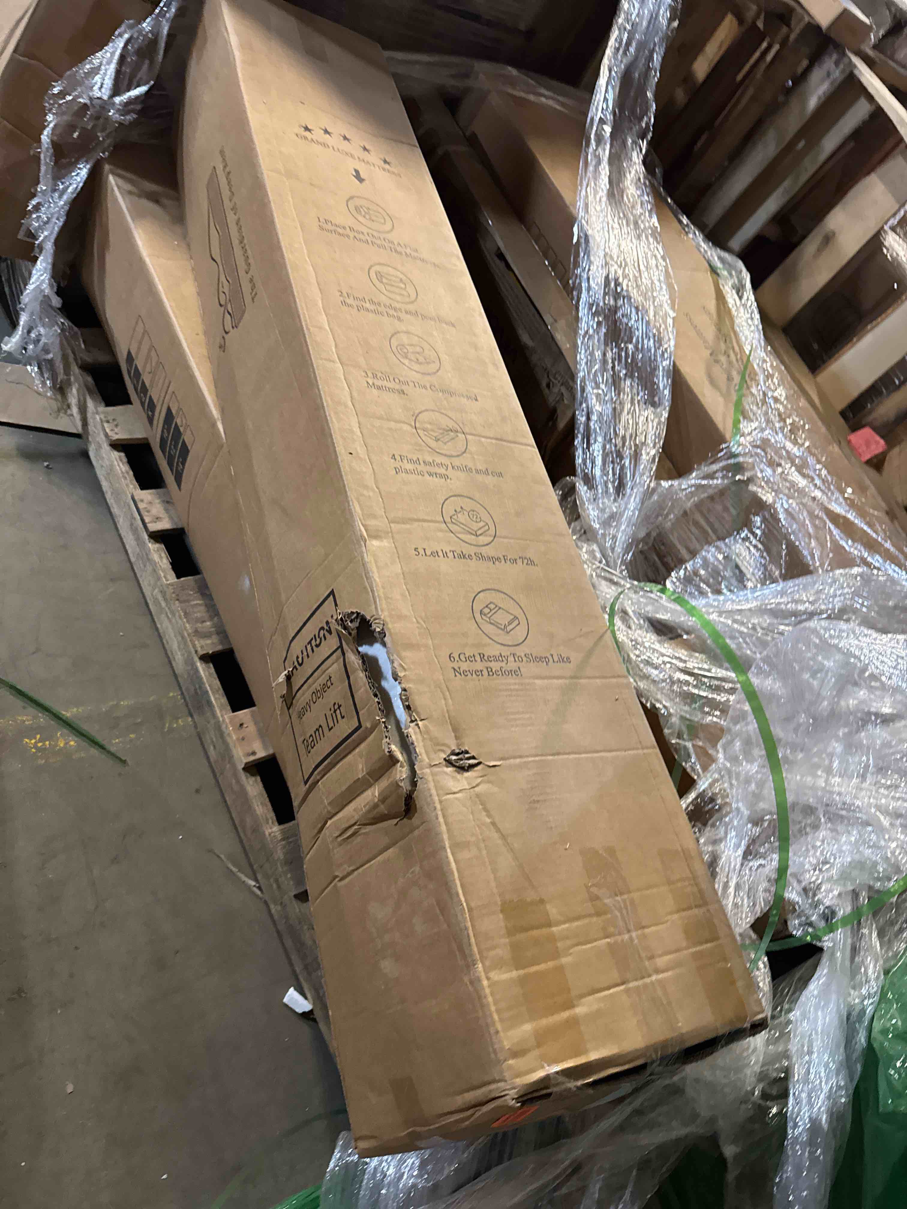 Condition photo showing New/Like New for HCO Queen Size Mattress,12 Inch Luxury Hybrid Mattress in a Box,Medium Mattress with Gel Memory Foam &768 Individual Pocket Springs,Motion Isolation,Pressure Relief