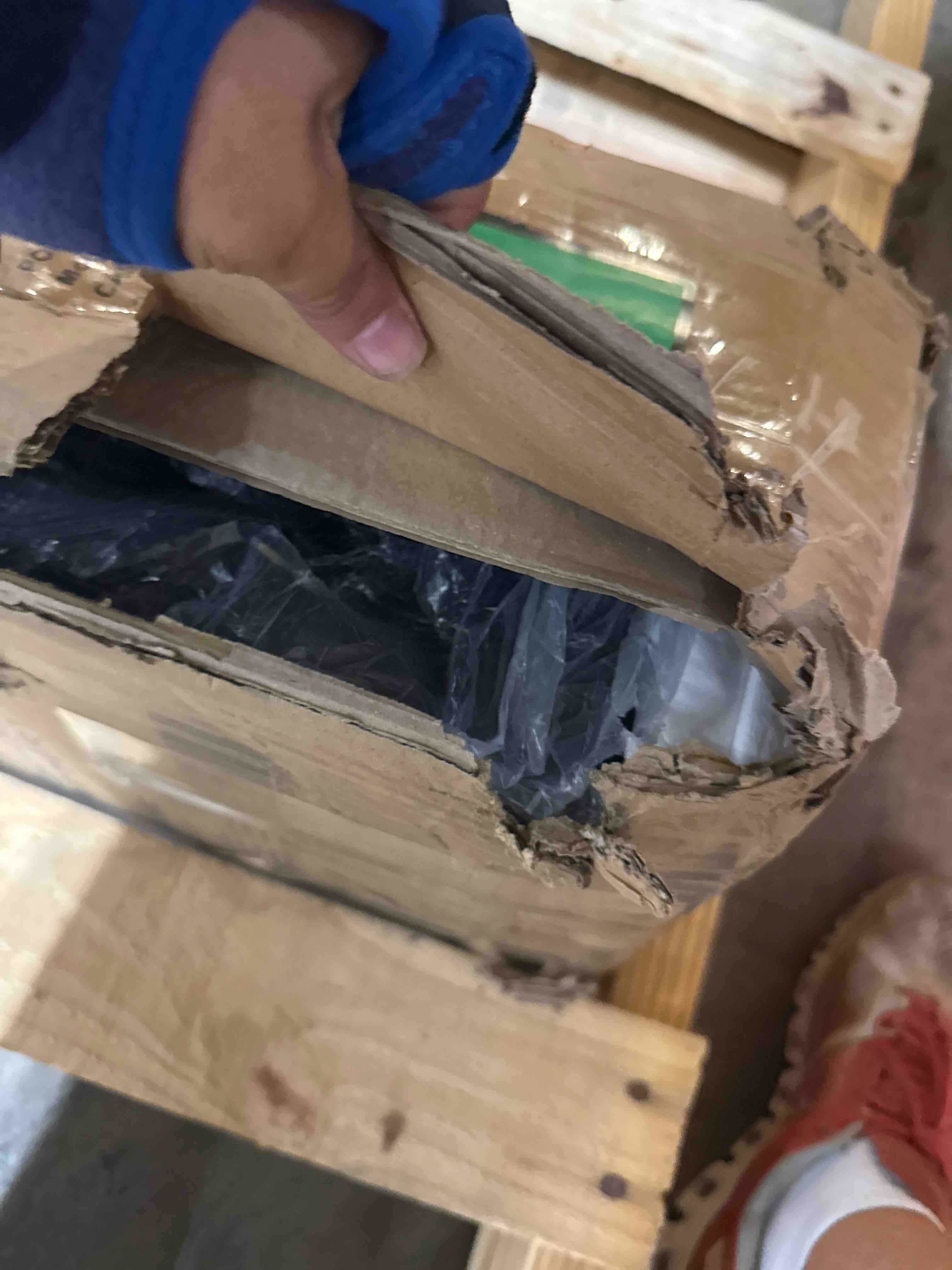 Condition photo showing New/Like New for mighty max battery ml180-8gc - 8 volt 180 ah, dual terminal, rechargeable sla agm battery for golf cart