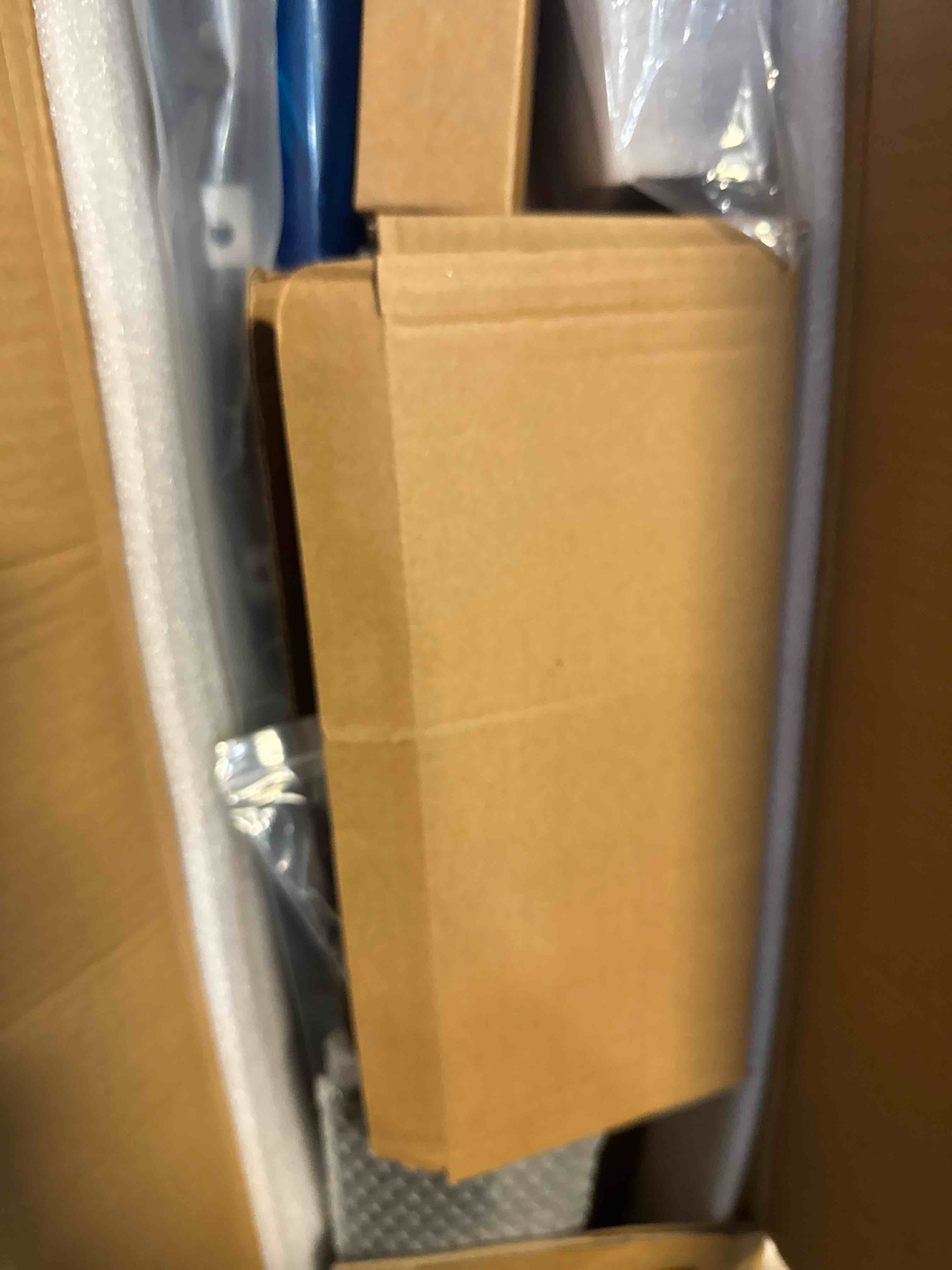 https://s3.amazonaws.com/lotting-images-prod/phillipi/GRA2166775_1777309562199.jpeg