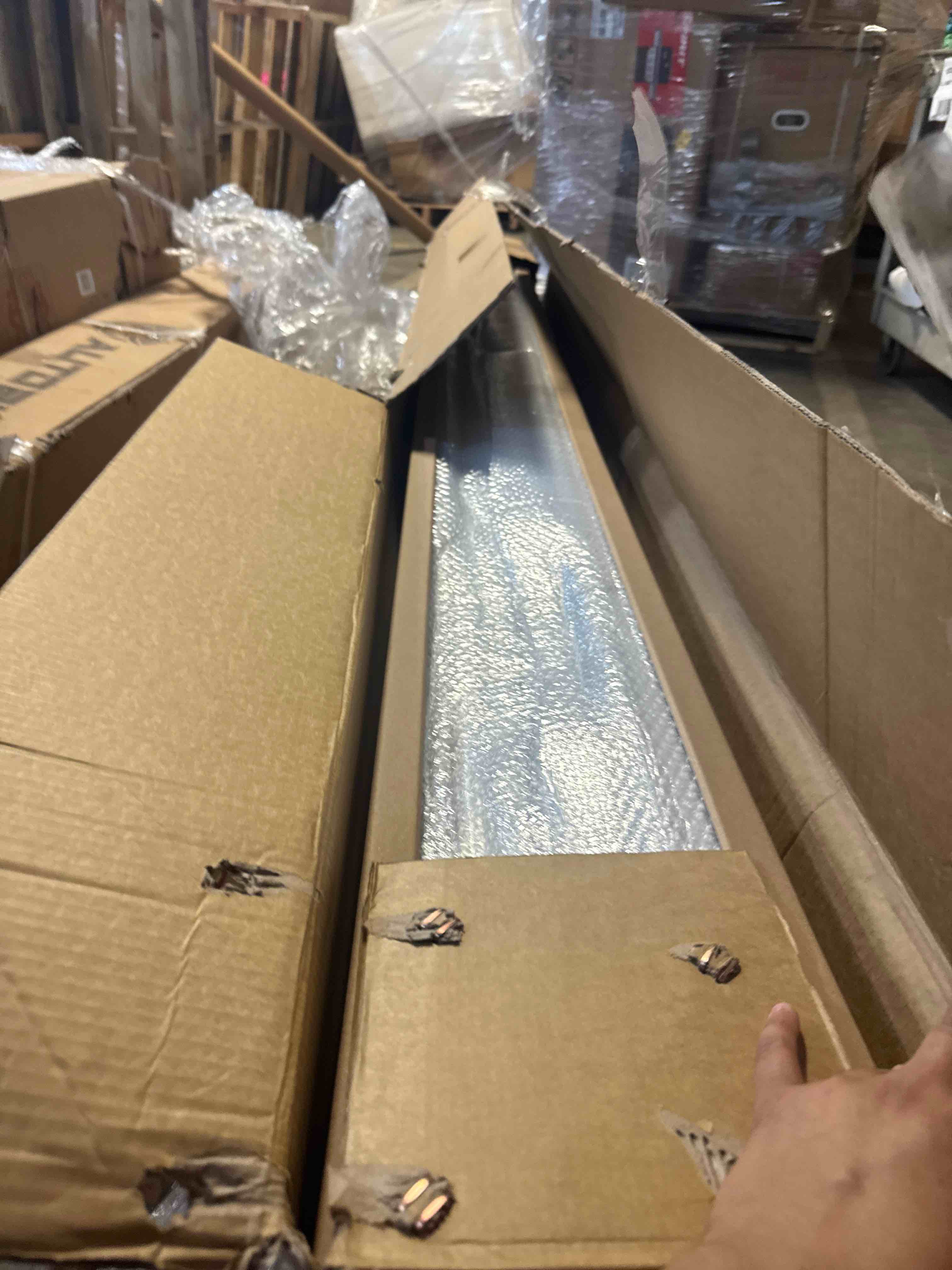 https://s3.amazonaws.com/lotting-images-prod/phillipi/GRA2166813_1777474129691.jpeg
