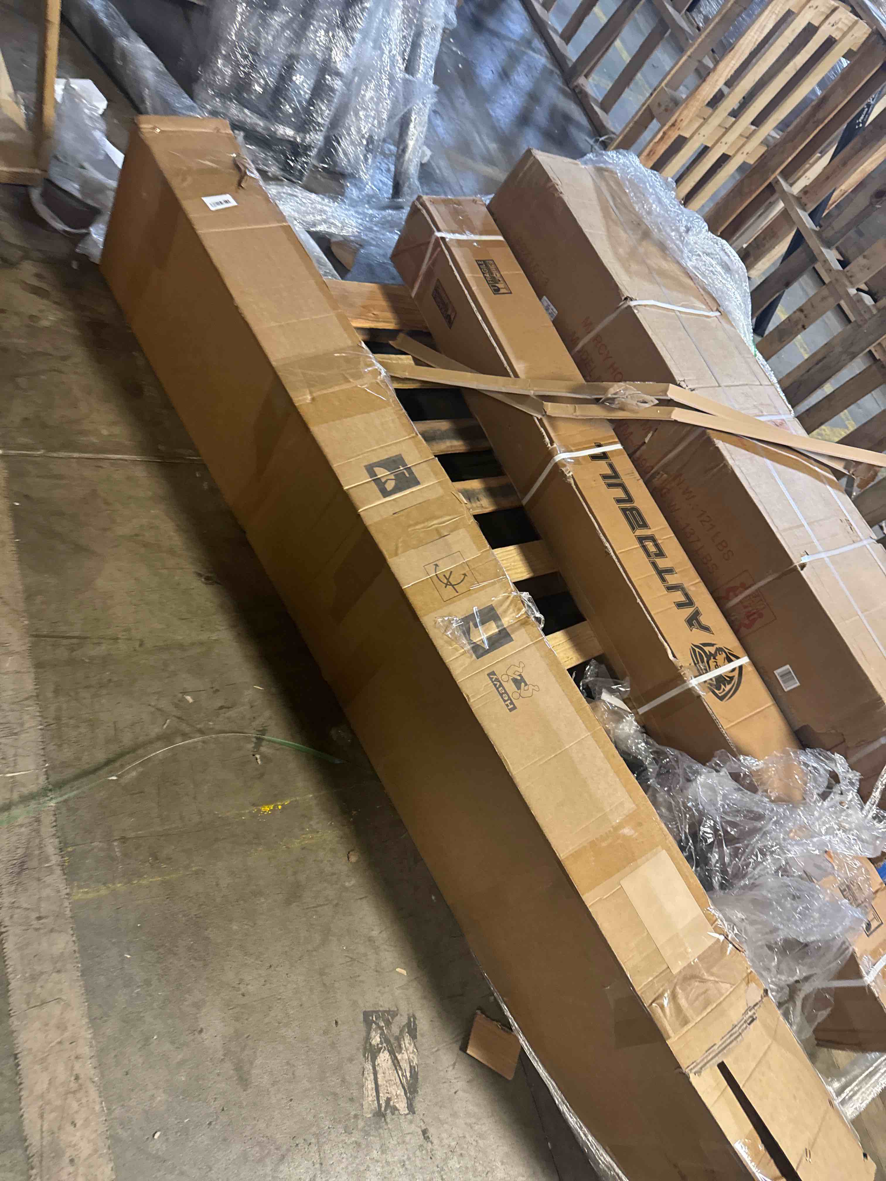 https://s3.amazonaws.com/lotting-images-prod/phillipi/GRA2166813_1777474145340.jpeg