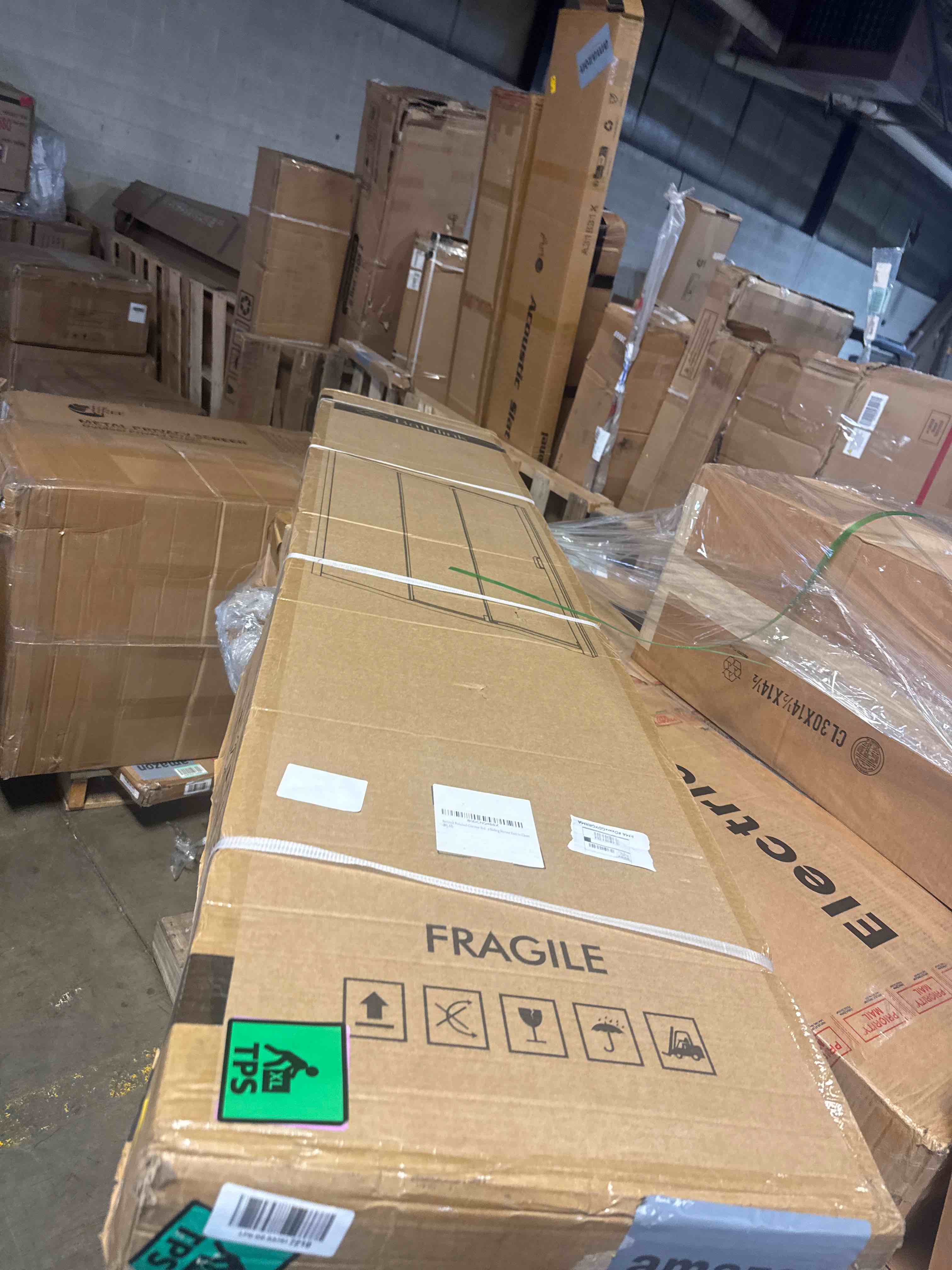 https://s3.amazonaws.com/lotting-images-prod/phillipi/GRA2166815_1777475184026.jpeg