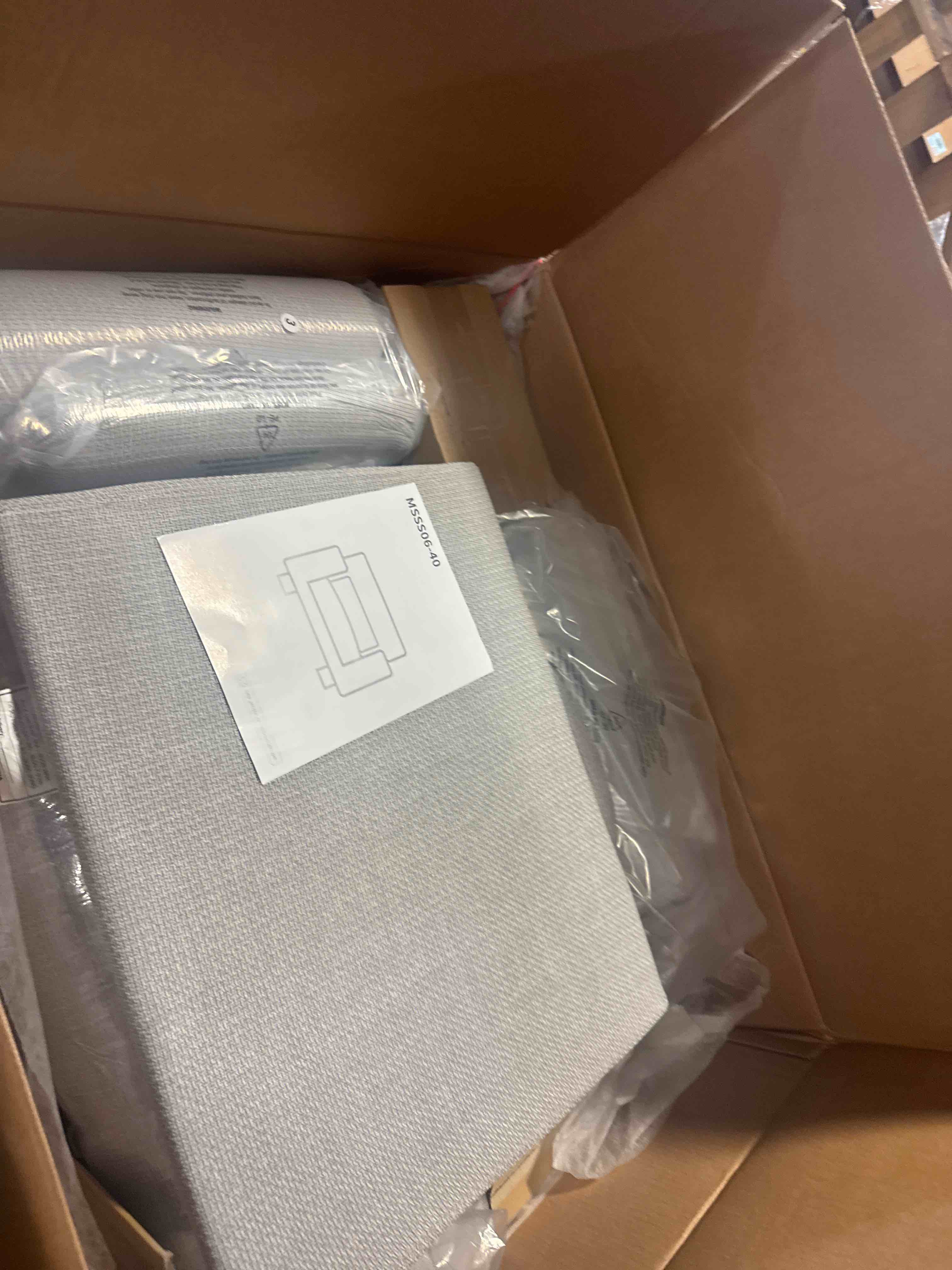 https://s3.amazonaws.com/lotting-images-prod/phillipi/GRA2166826_1777477654574.jpeg