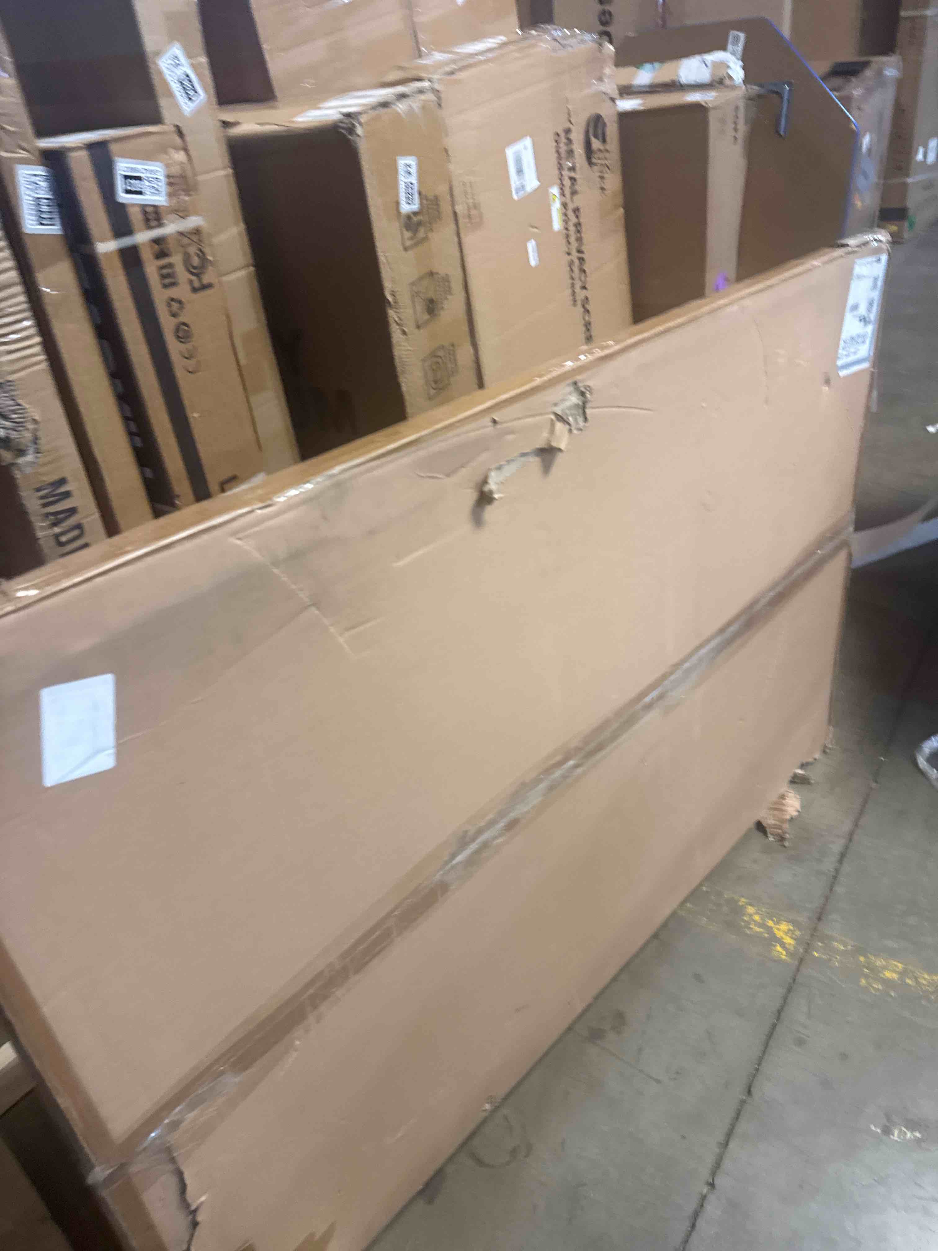 https://s3.amazonaws.com/lotting-images-prod/phillipi/GRA2166837_1777480729812.jpeg