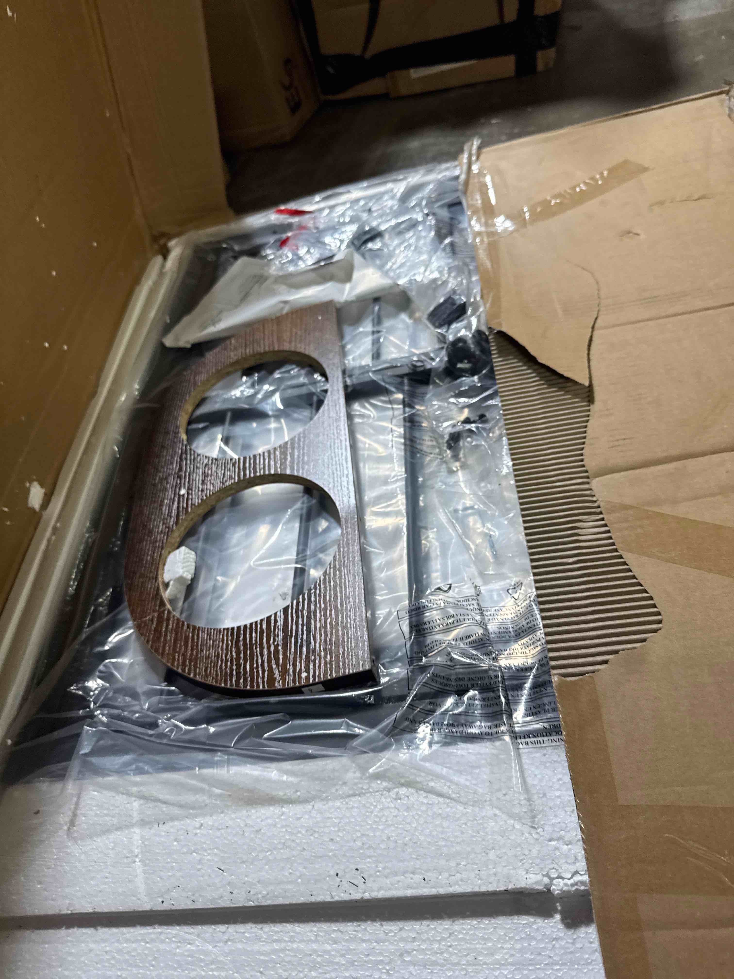 https://s3.amazonaws.com/lotting-images-prod/phillipi/GRA2166892_1778249883408.jpeg
