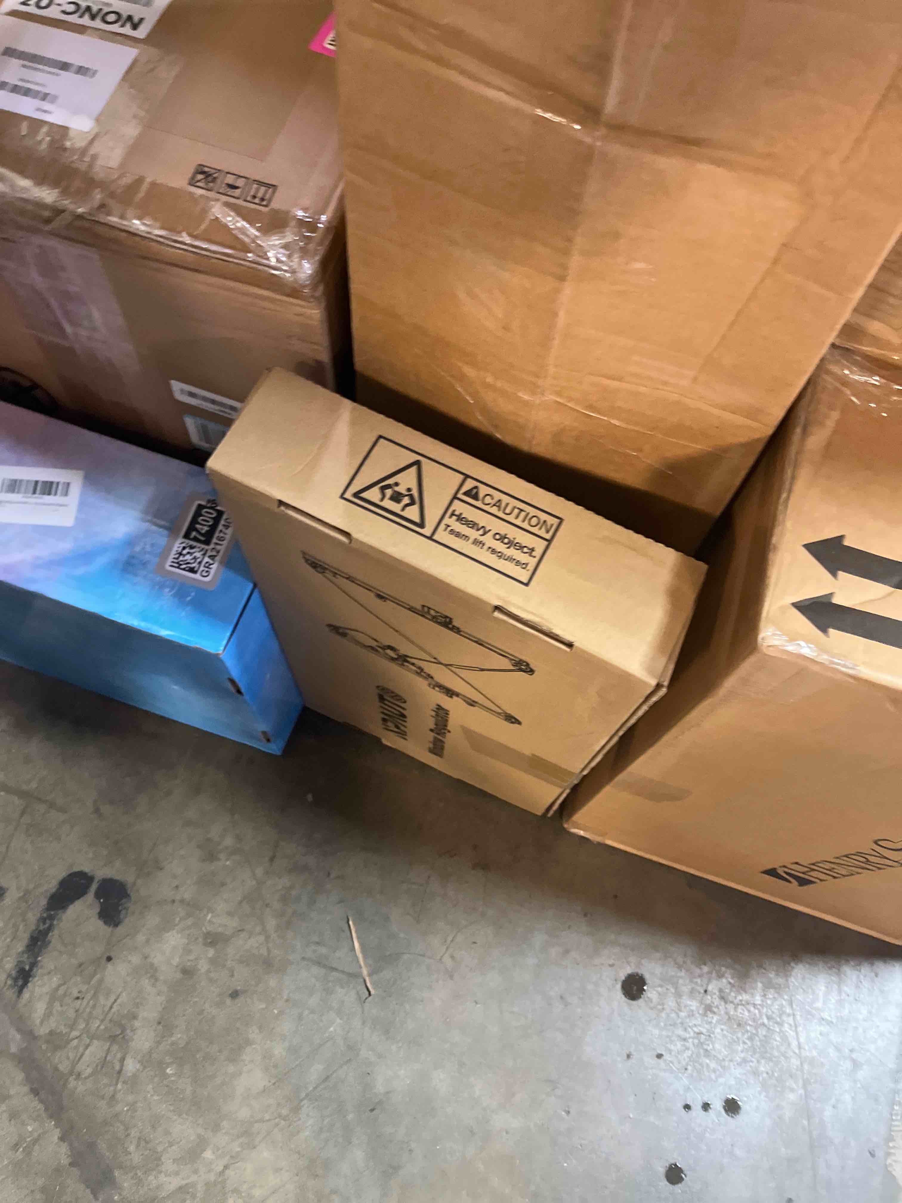 https://s3.amazonaws.com/lotting-images-prod/phillipi/GRA2167399_1751051173011.jpeg