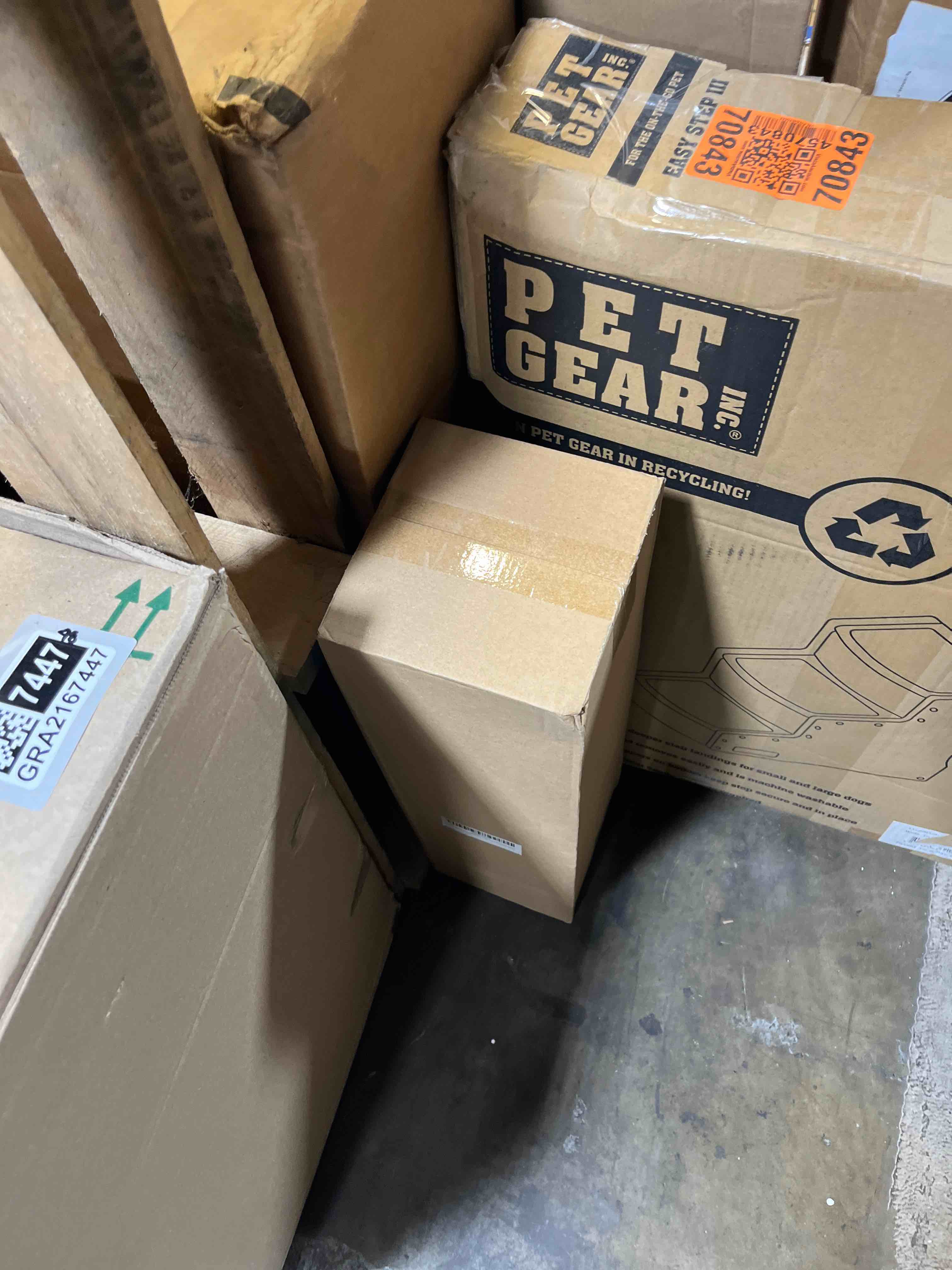 https://s3.amazonaws.com/lotting-images-prod/phillipi/GRA2167445_1751473300887.jpeg