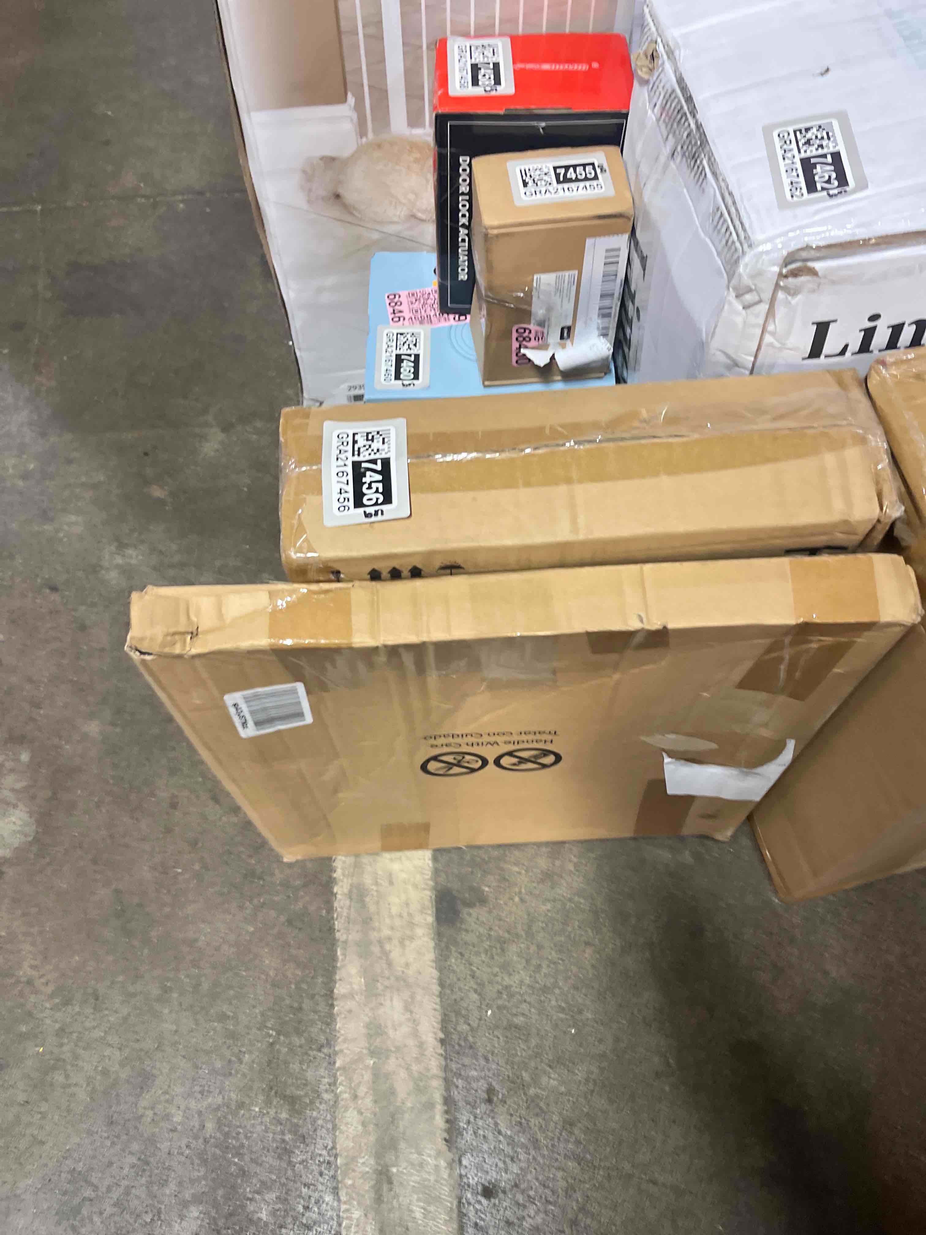 https://s3.amazonaws.com/lotting-images-prod/phillipi/GRA2167453_1751989270963.jpeg