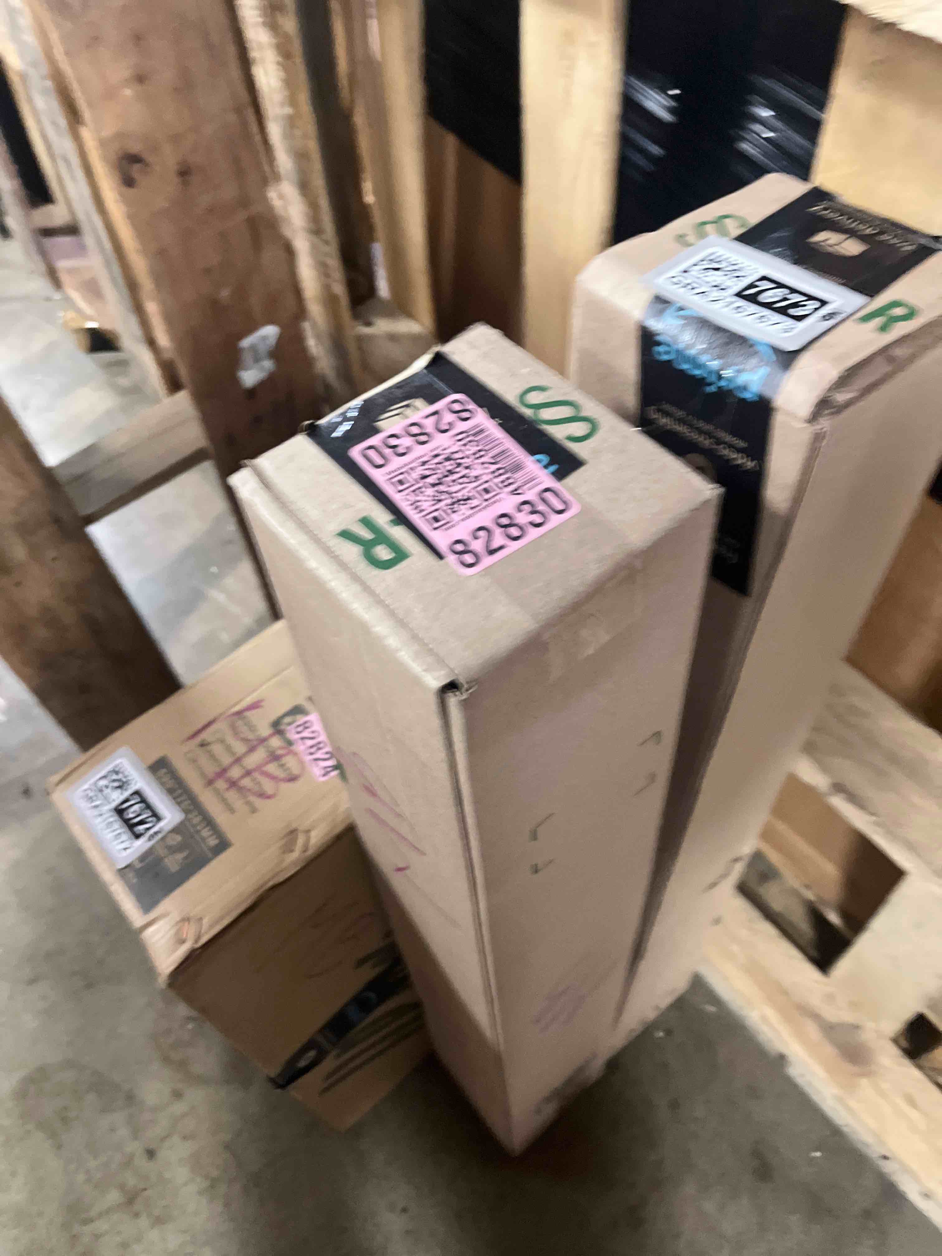 https://s3.amazonaws.com/lotting-images-prod/phillipi/GRA2167674_1752771757347.jpeg
