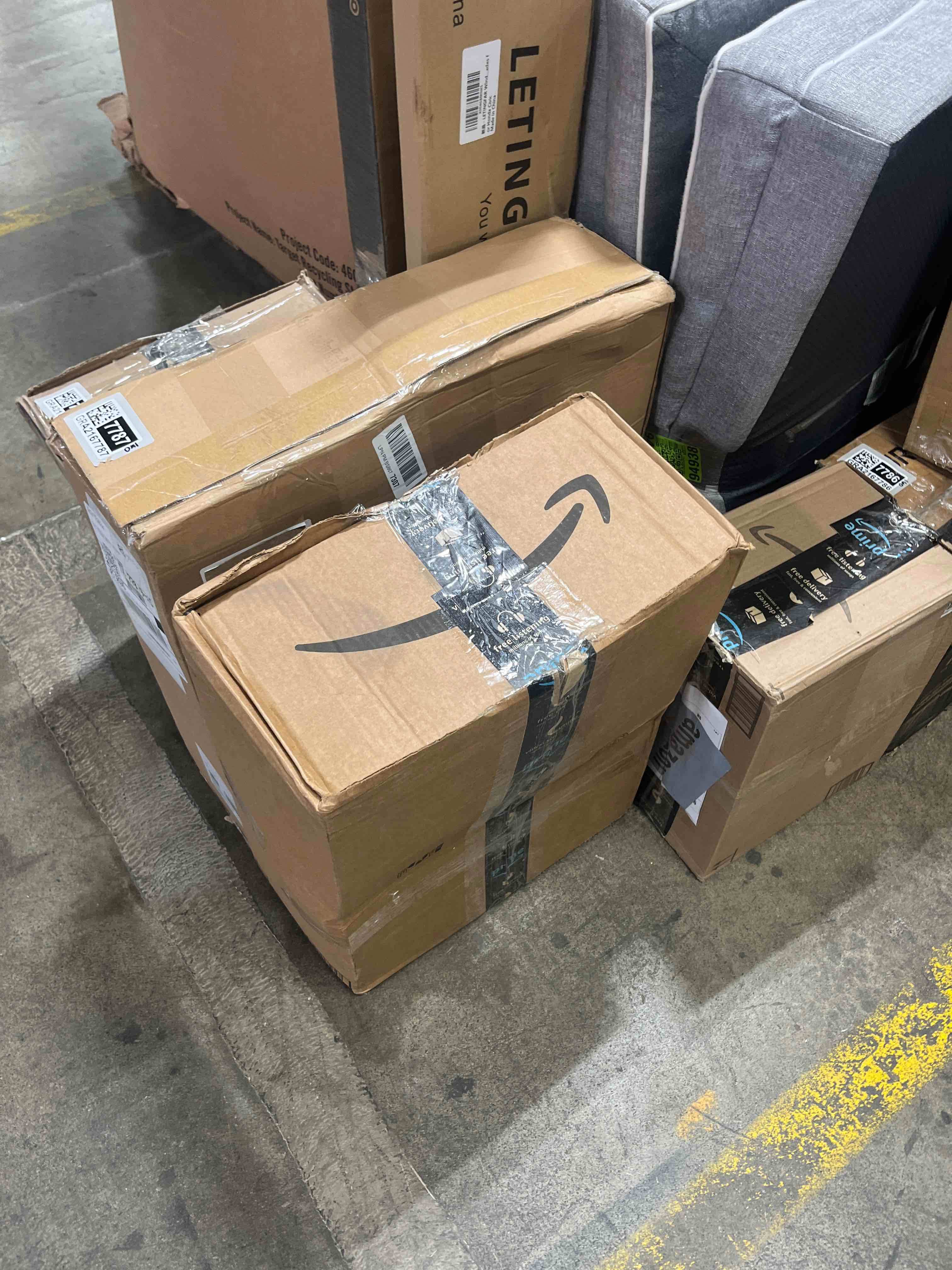https://s3.amazonaws.com/lotting-images-prod/phillipi/GRA2167780_1753195771294.jpeg