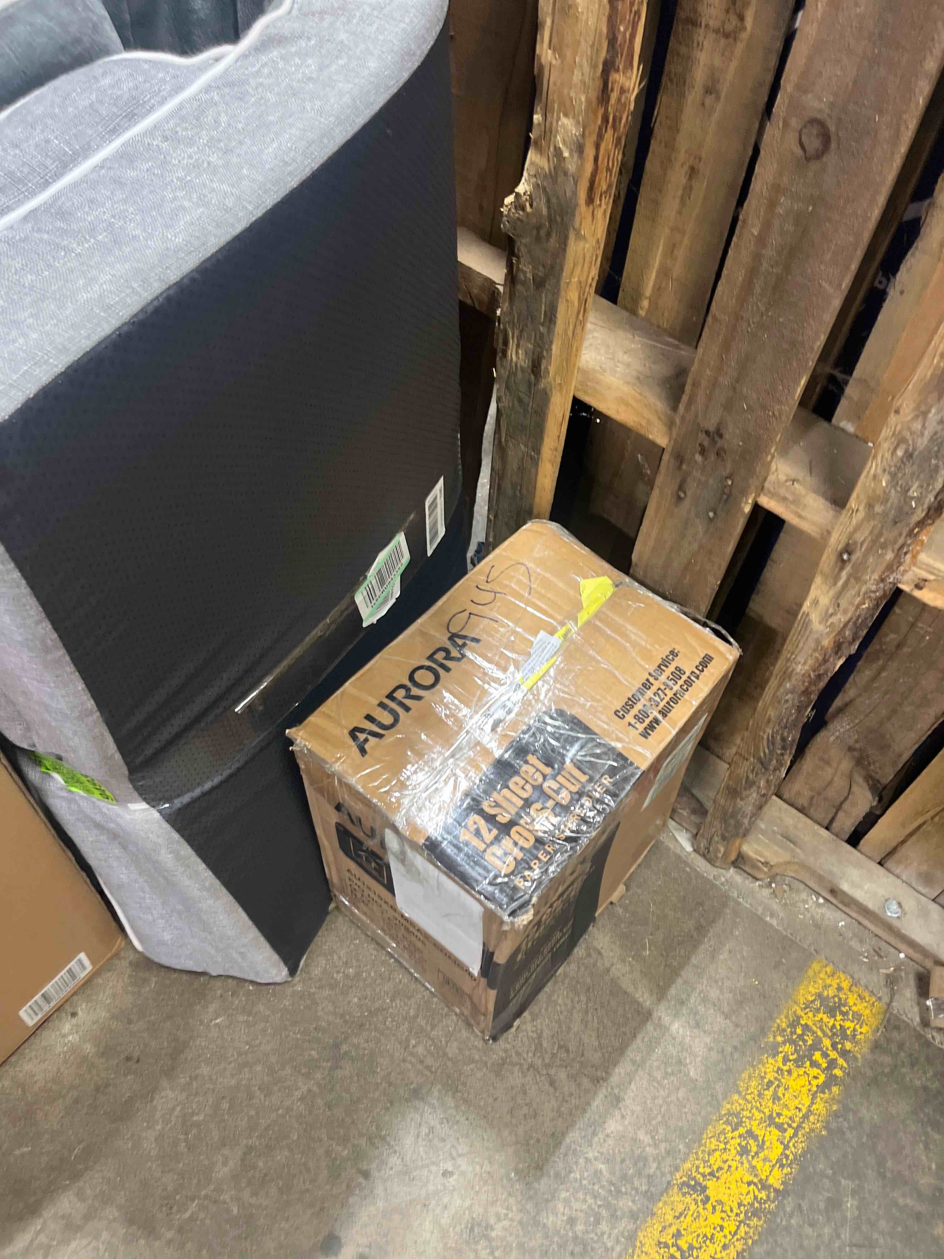 https://s3.amazonaws.com/lotting-images-prod/phillipi/GRA2167786_1753194819173.jpeg