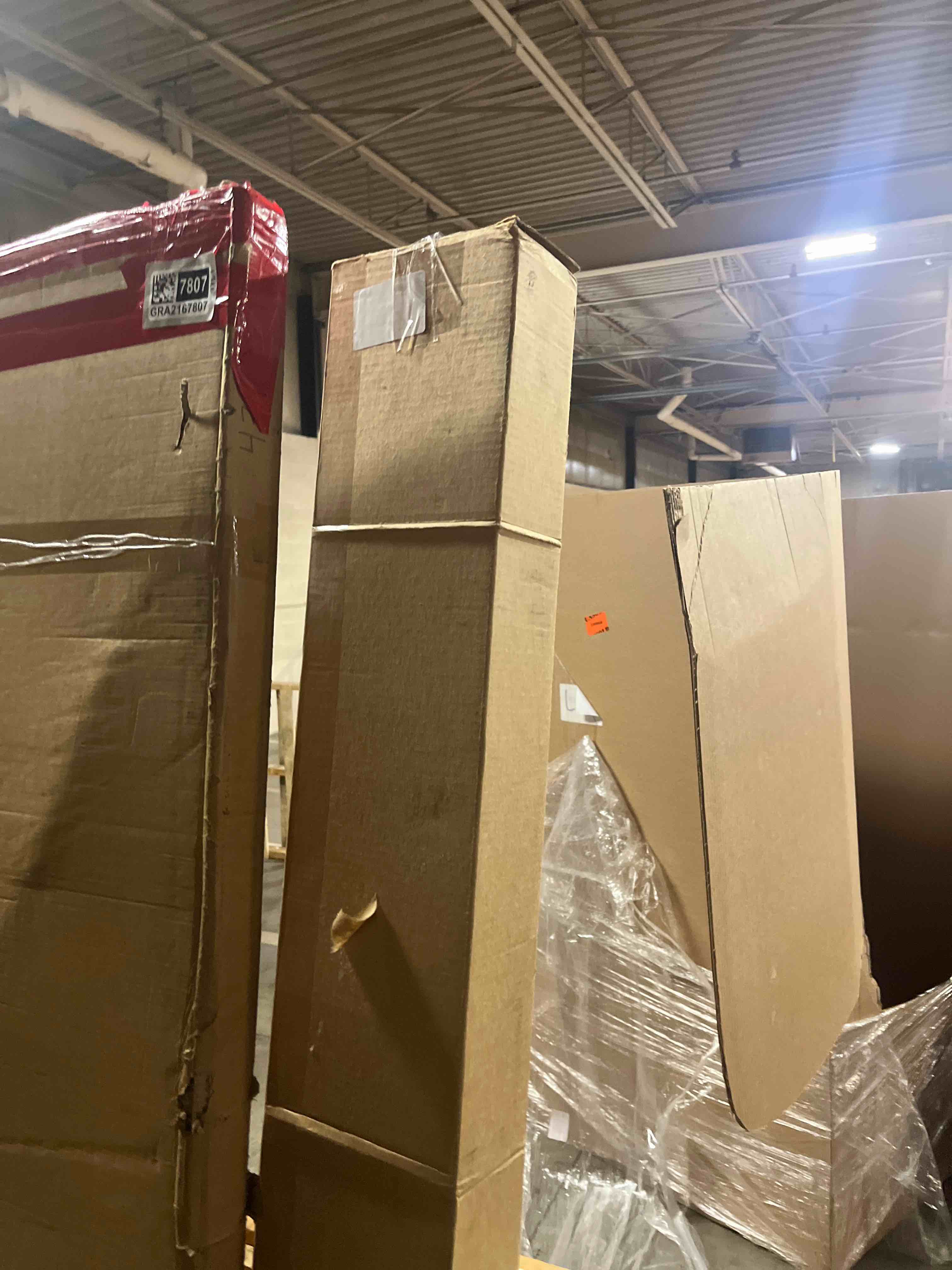 https://s3.amazonaws.com/lotting-images-prod/phillipi/GRA2167808_1753371644965.jpeg