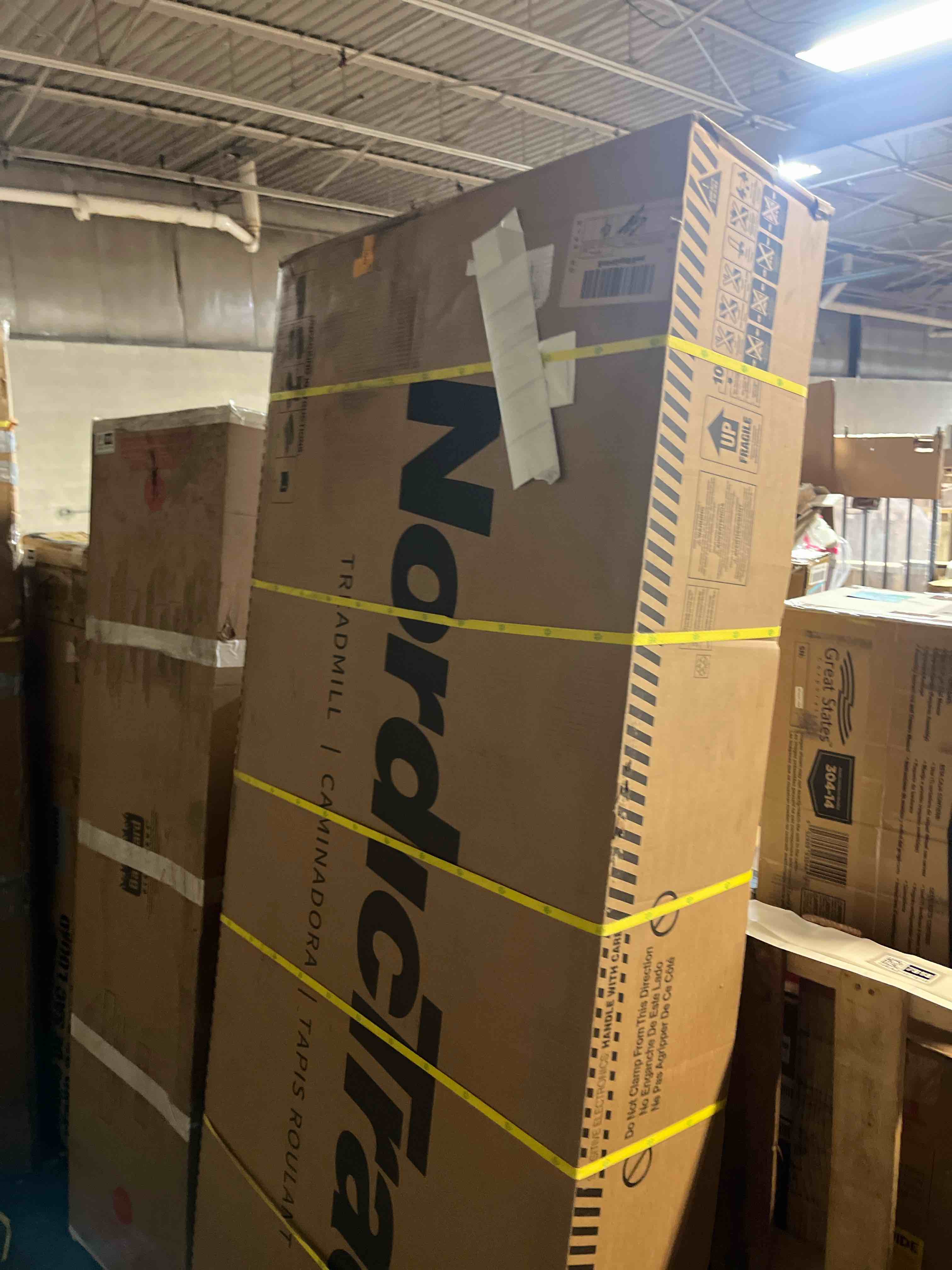 https://s3.amazonaws.com/lotting-images-prod/phillipi/GRA2167820_1753374871592.jpeg