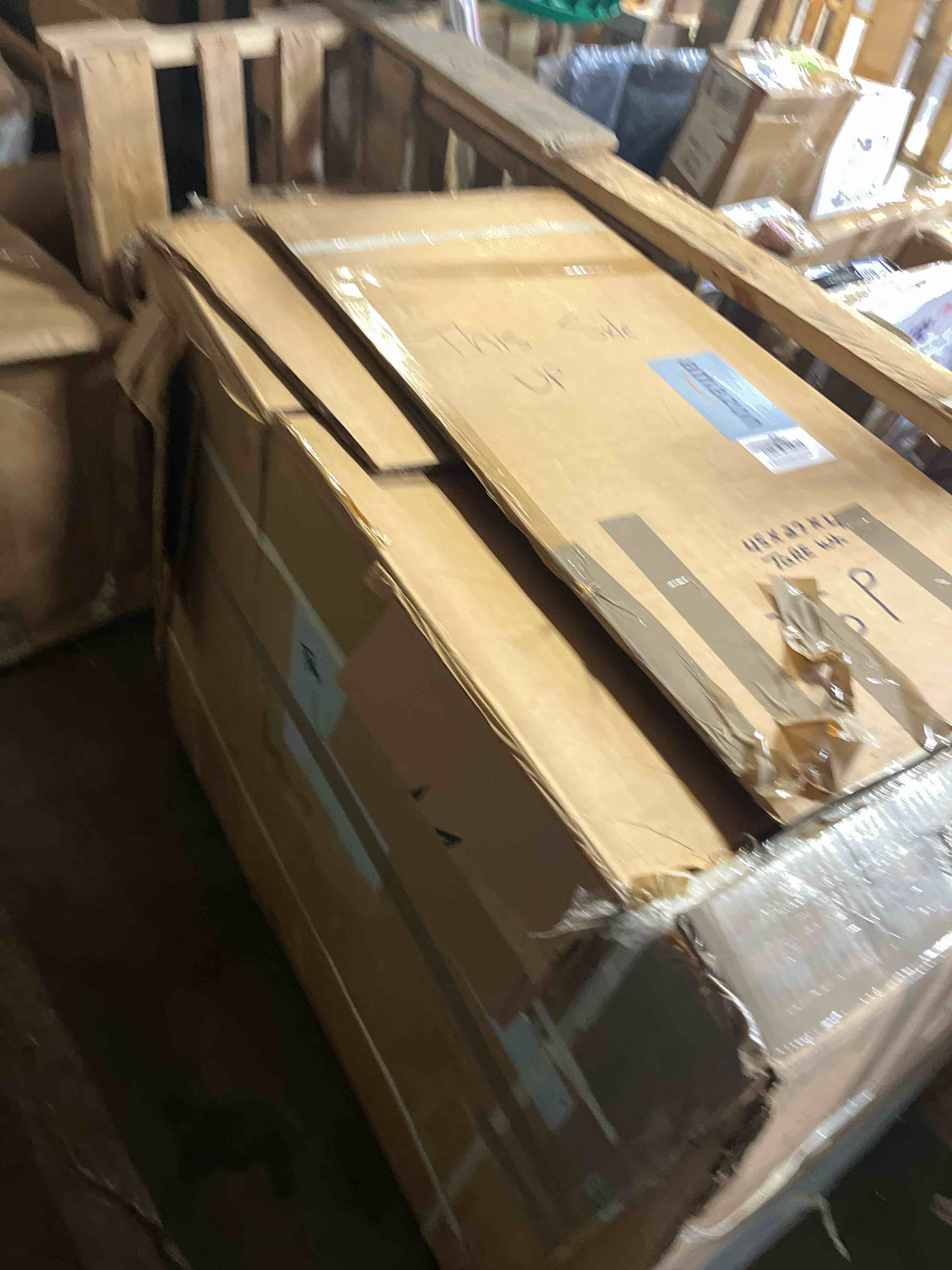 https://s3.amazonaws.com/lotting-images-prod/phillipi/GRA2167835_1753378321711.jpeg