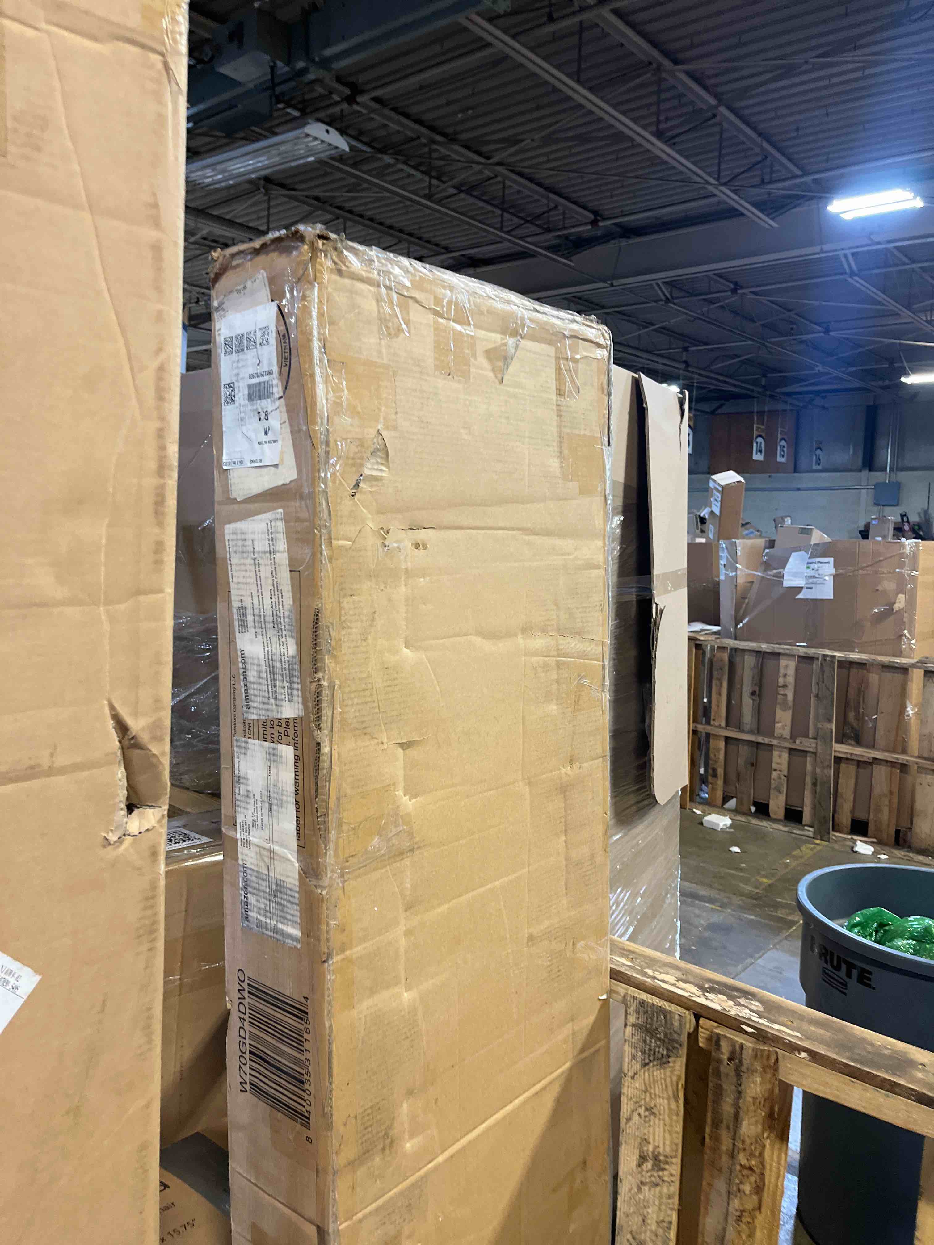 https://s3.amazonaws.com/lotting-images-prod/phillipi/GRA2168001_1754424083749.jpeg
