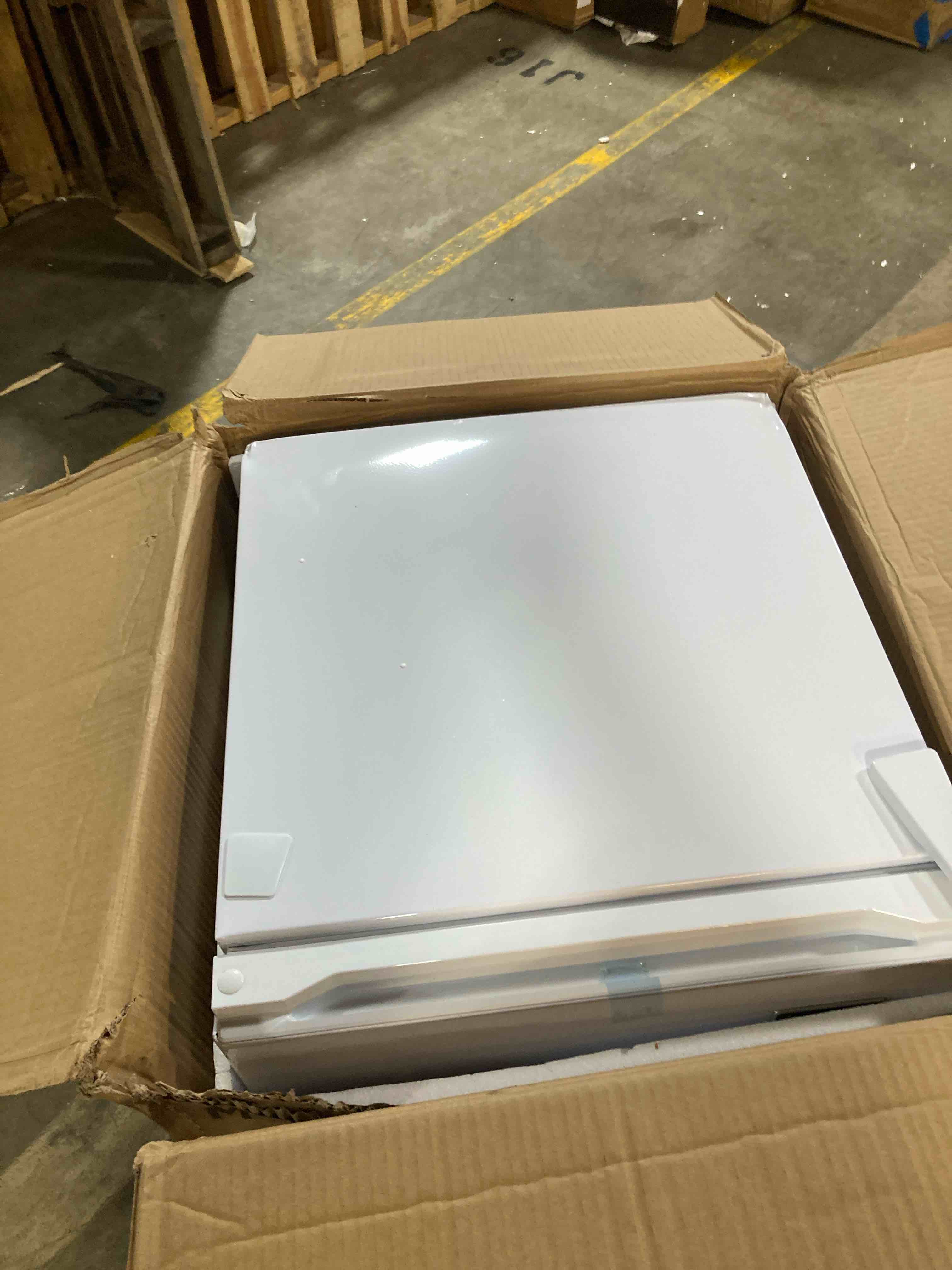 https://s3.amazonaws.com/lotting-images-prod/phillipi/GRA2168053_1754575397964.jpeg