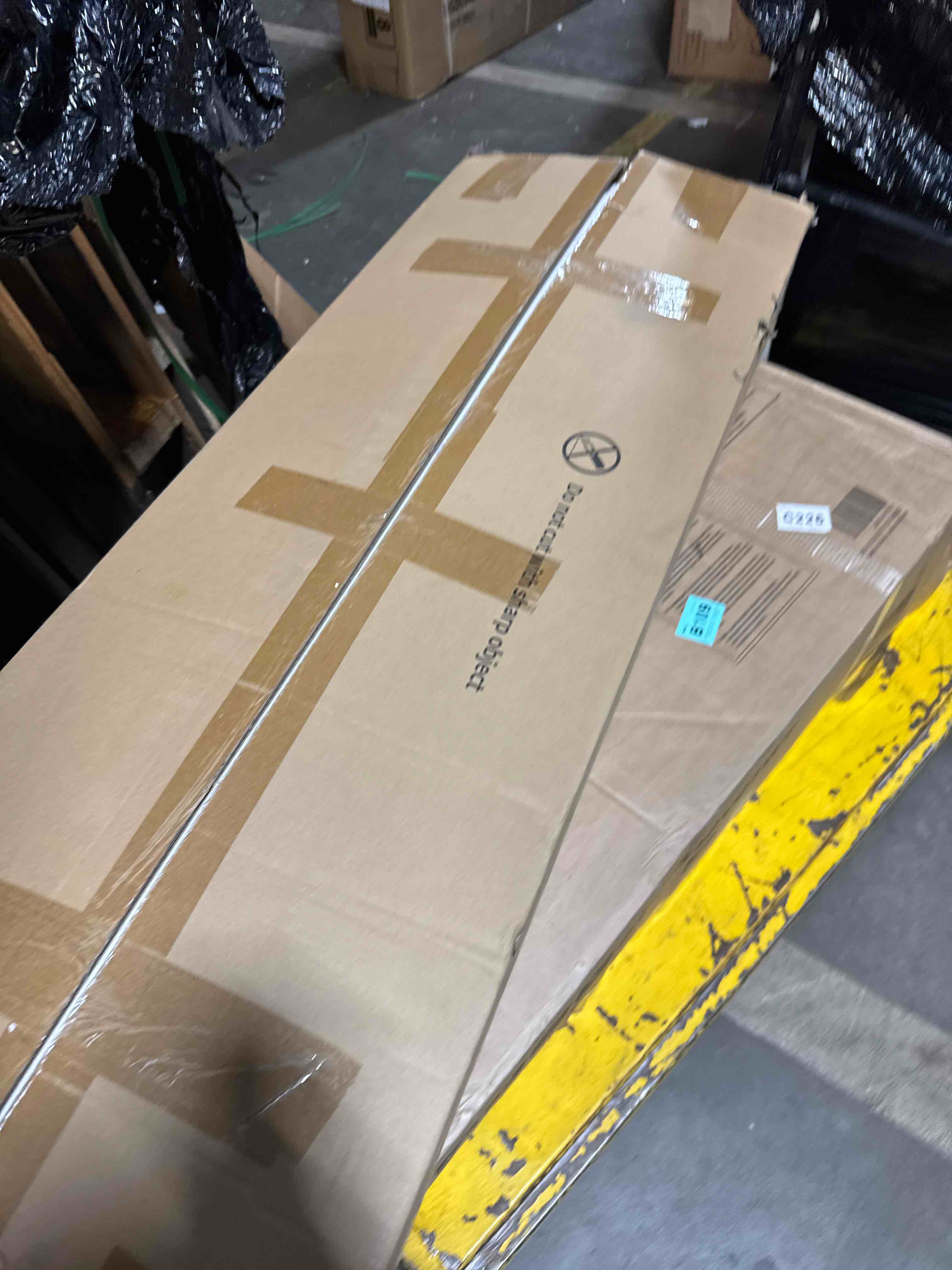 https://s3.amazonaws.com/lotting-images-prod/phillipi/GRA2168104_1754593550313.jpeg