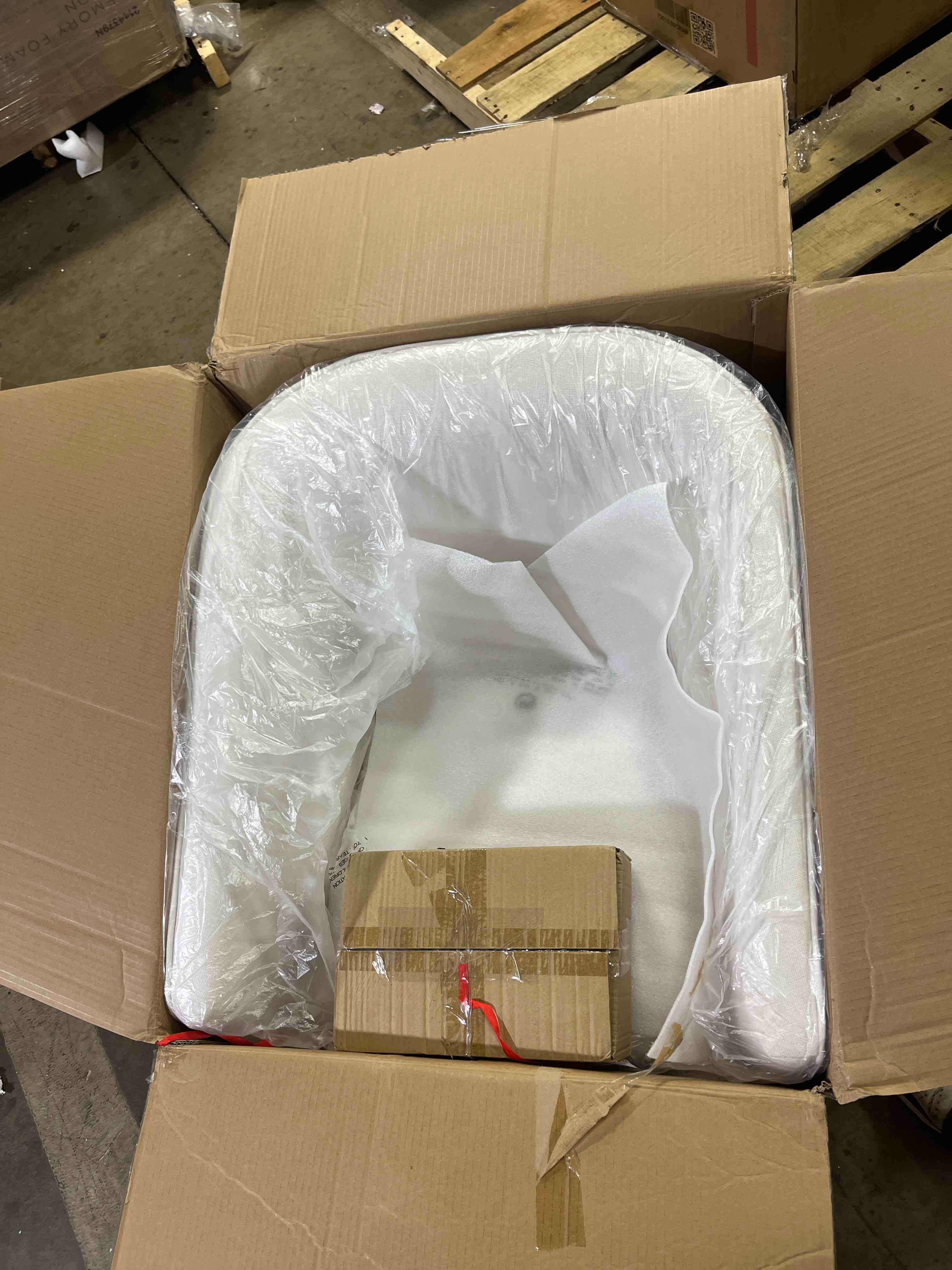 https://s3.amazonaws.com/lotting-images-prod/phillipi/GRA2168137_1757363462489.jpeg