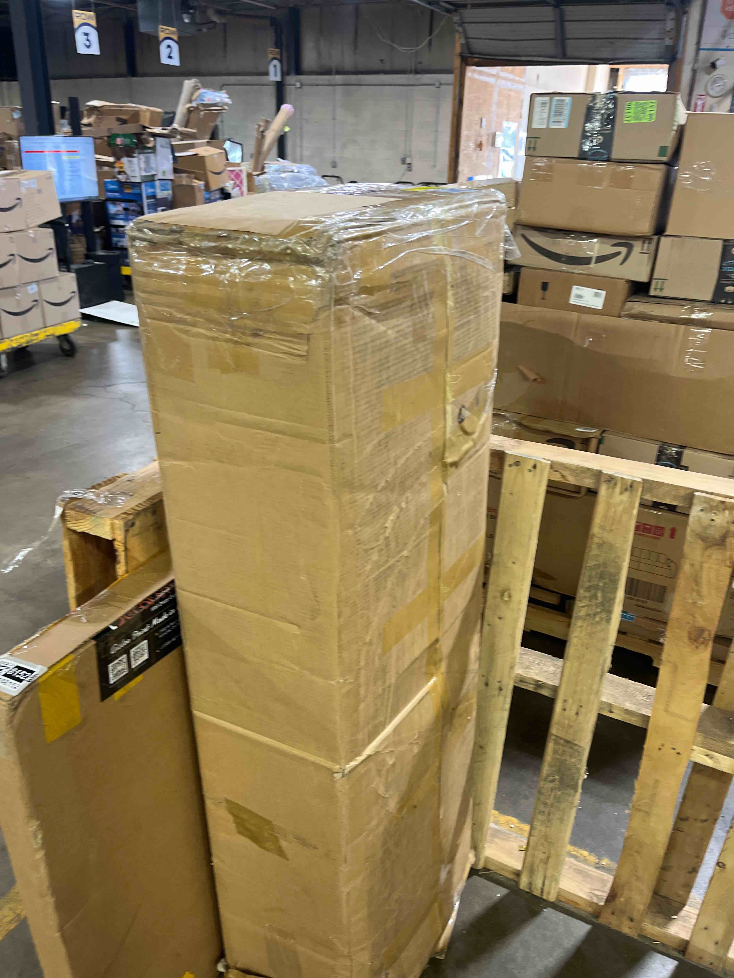 https://s3.amazonaws.com/lotting-images-prod/phillipi/GRA2168151_1757357577279.jpeg