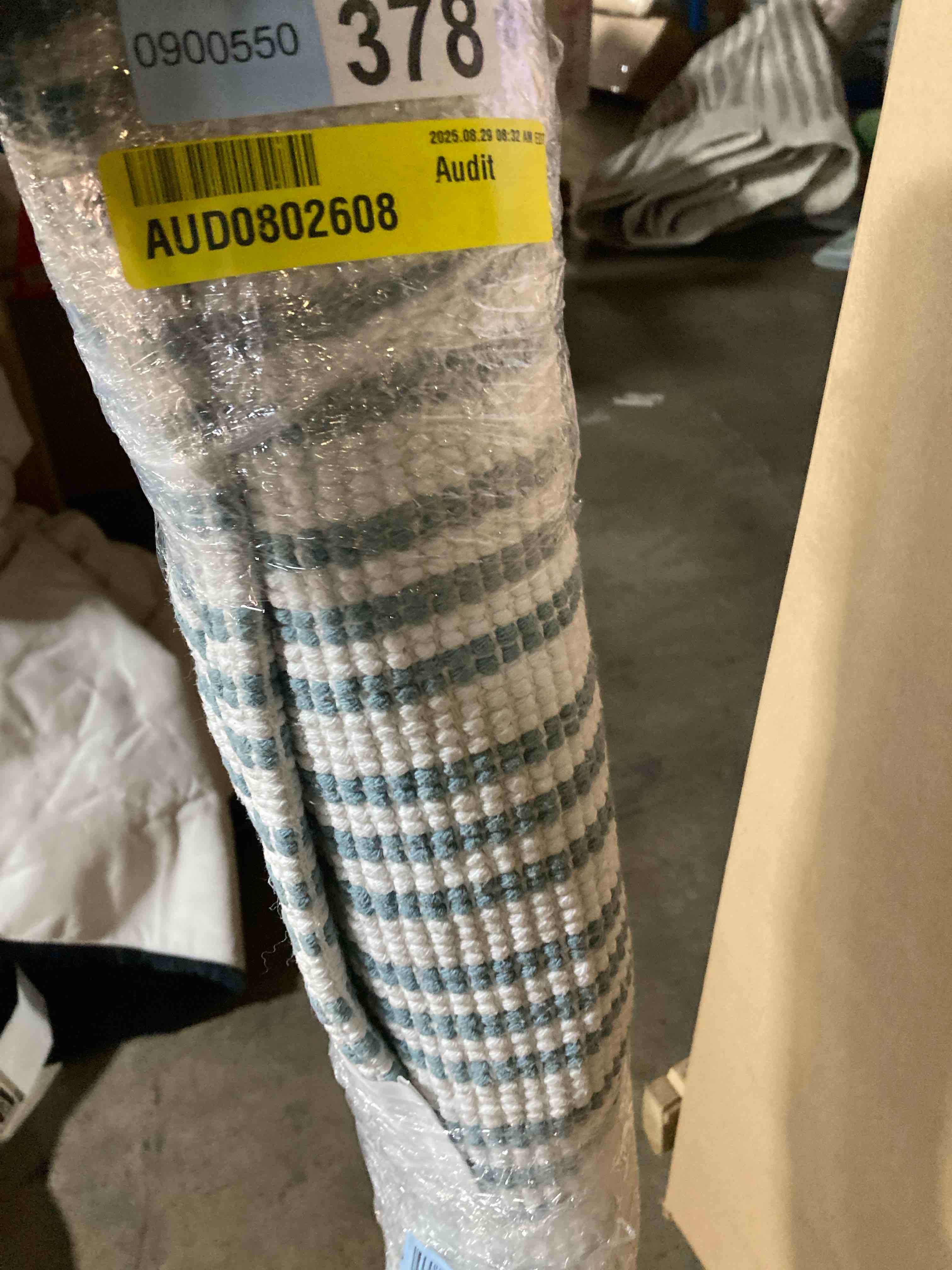 https://s3.amazonaws.com/lotting-images-prod/phillipi/GRA2168176_1757428267723.jpeg