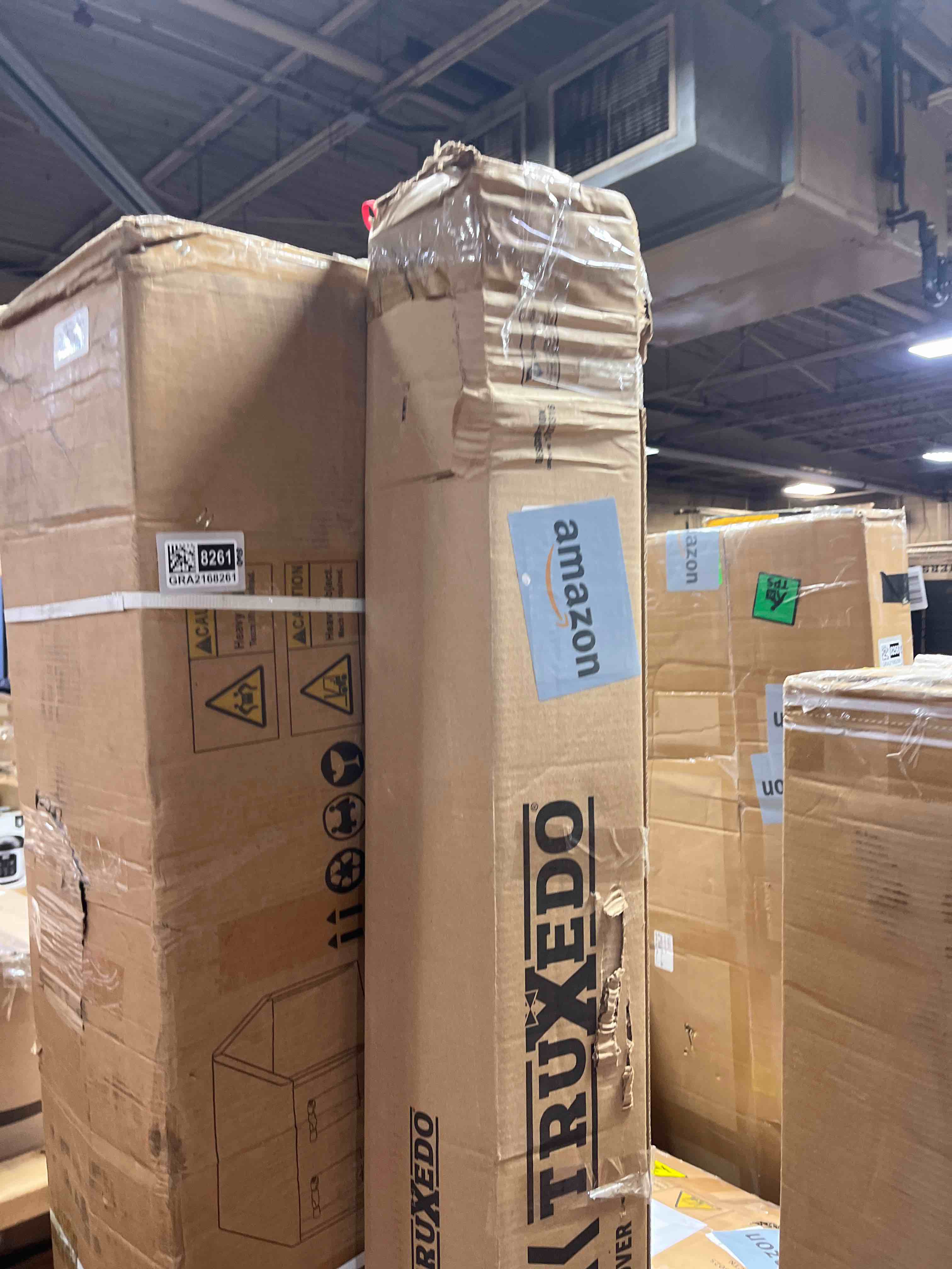 https://s3.amazonaws.com/lotting-images-prod/phillipi/GRA2168262_1758821089371.jpeg