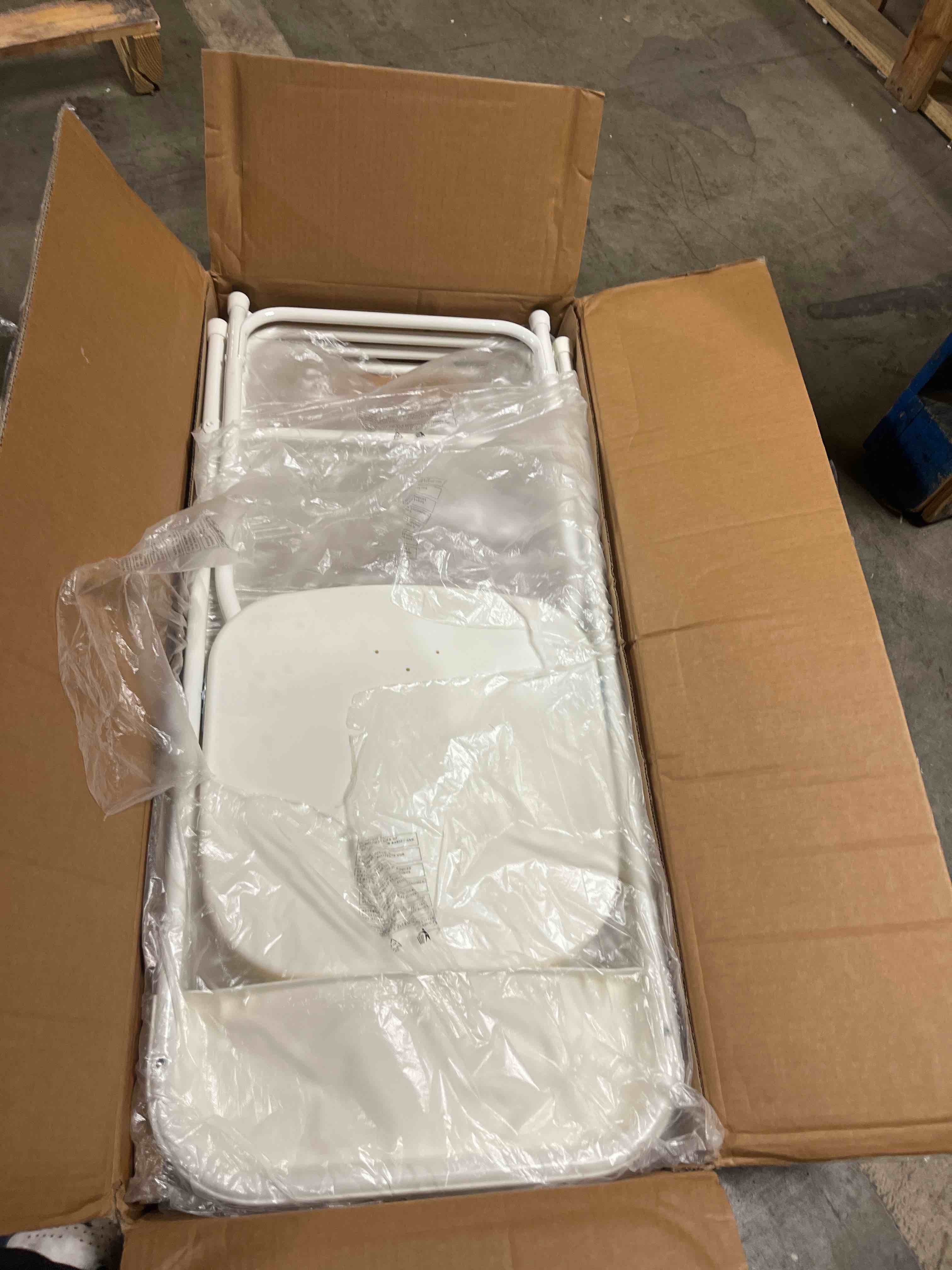 https://s3.amazonaws.com/lotting-images-prod/phillipi/GRA2168312_1760711671658.jpeg