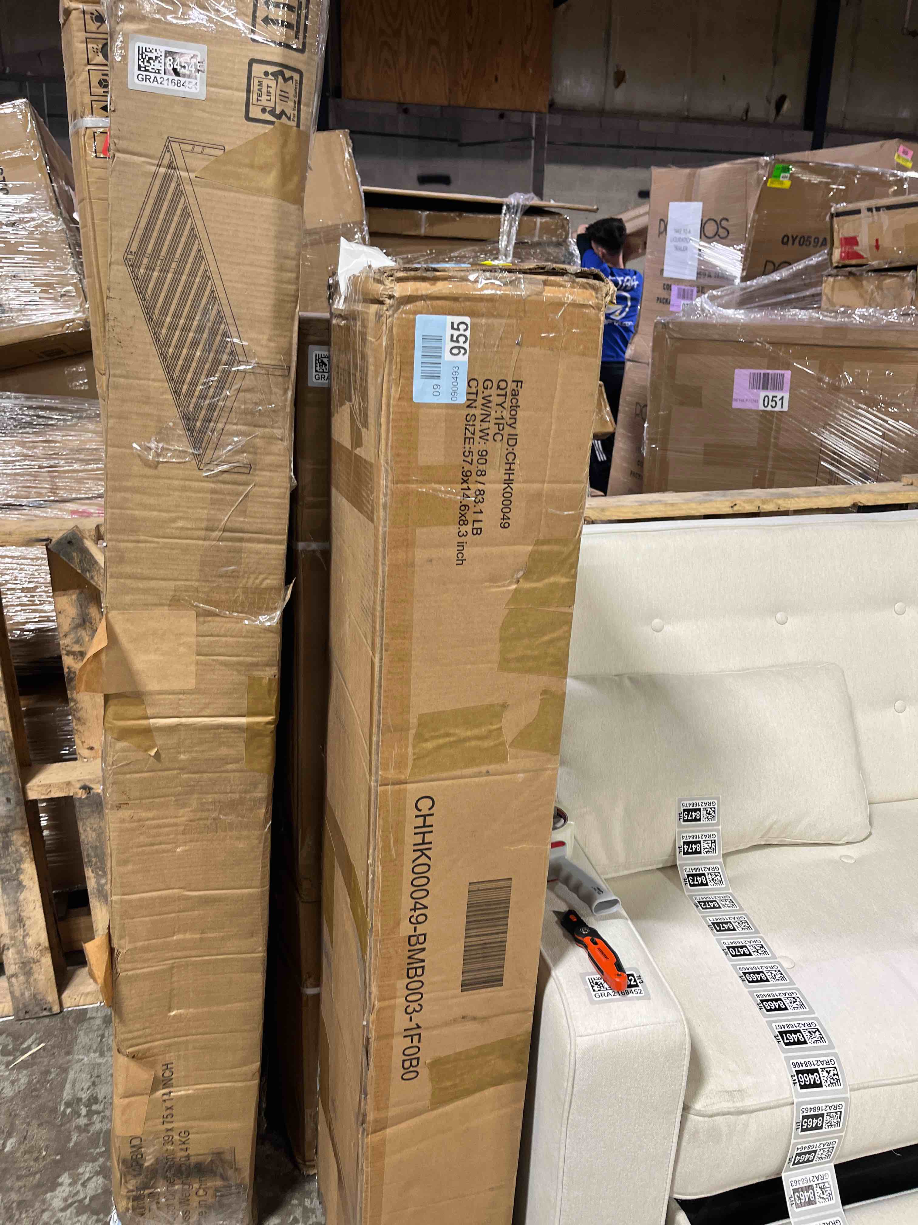 https://s3.amazonaws.com/lotting-images-prod/phillipi/GRA2168455_1761074608232.jpeg
