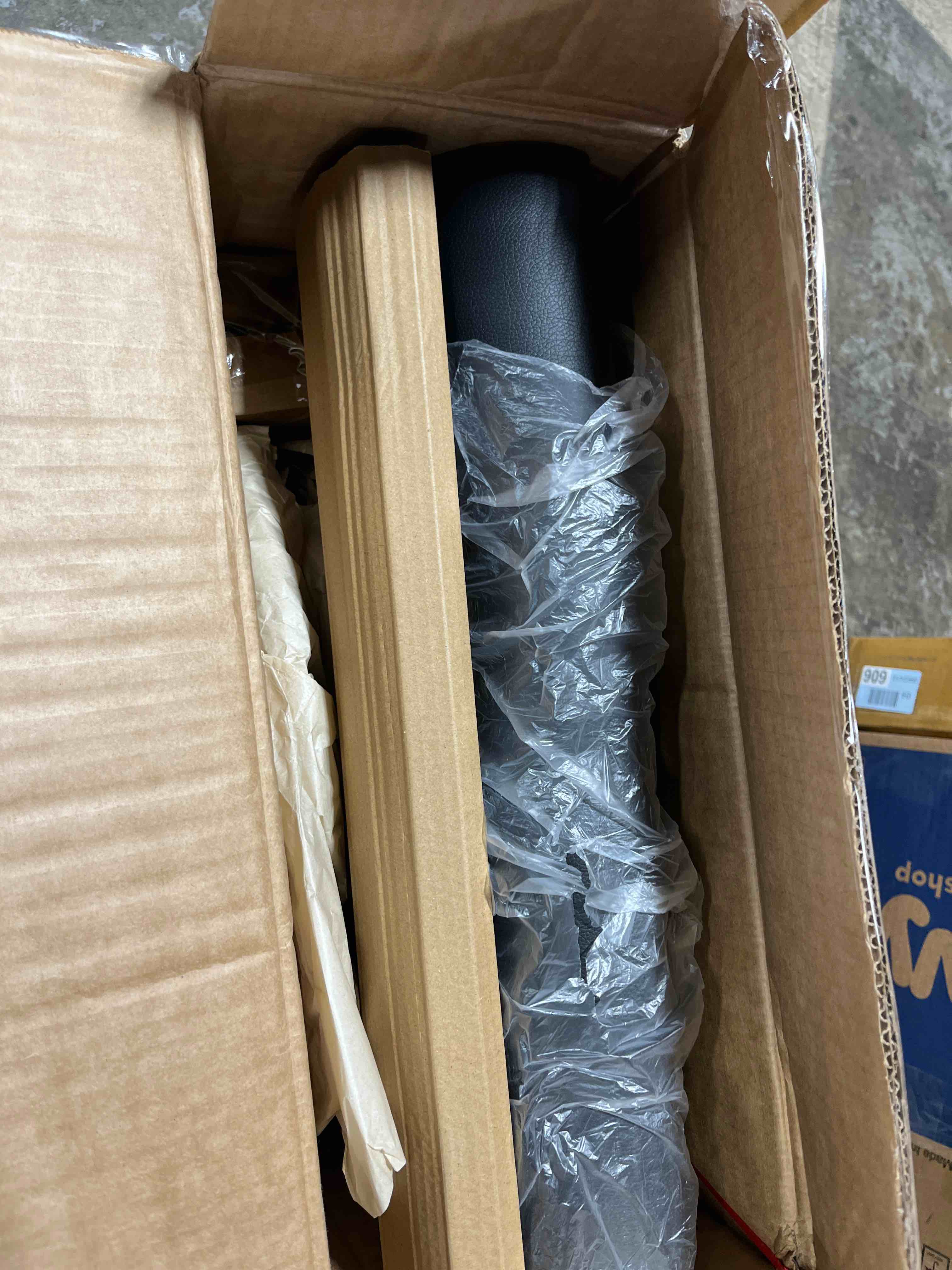 https://s3.amazonaws.com/lotting-images-prod/phillipi/GRA2168459_1761075601101.jpeg