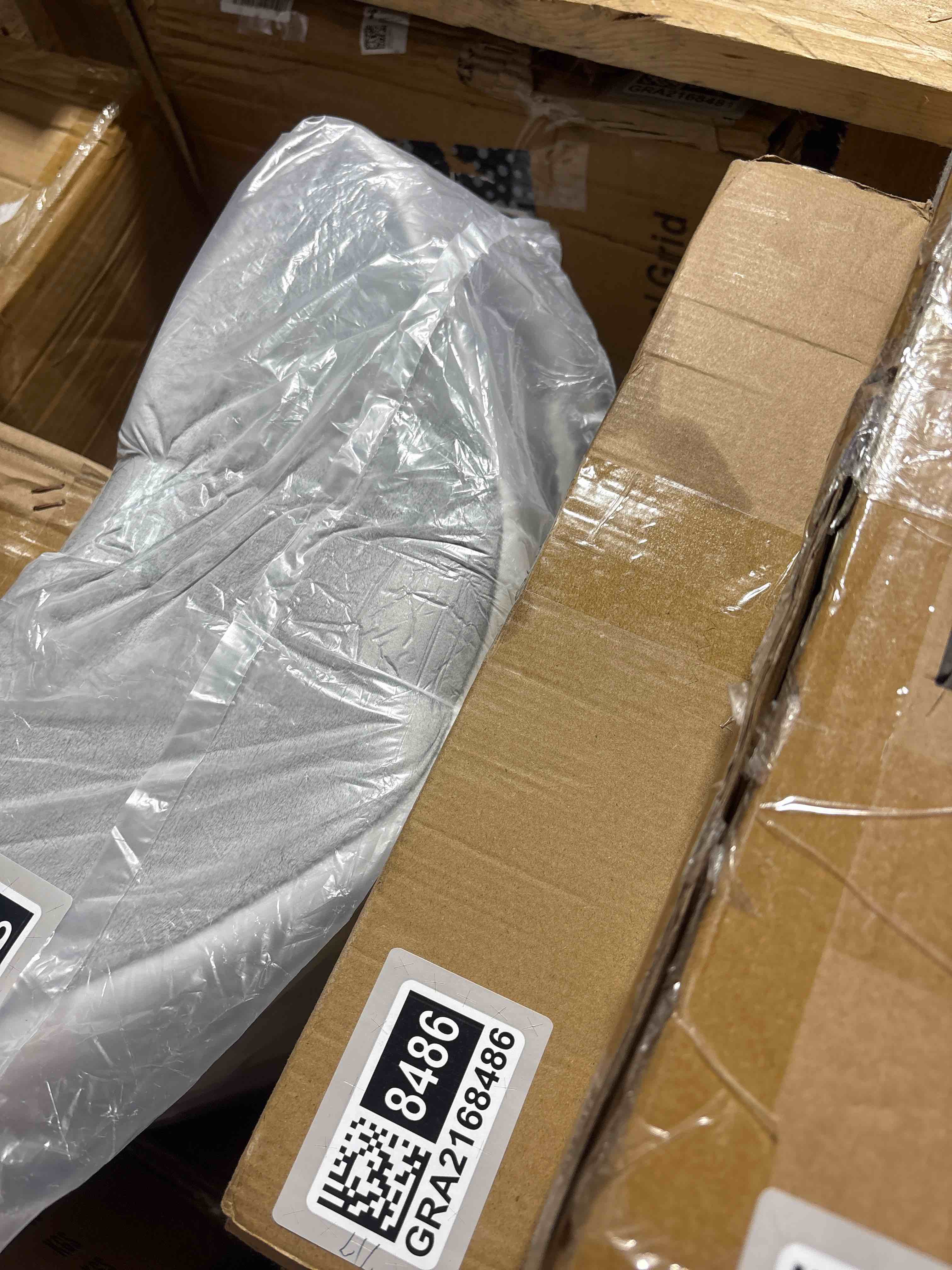 https://s3.amazonaws.com/lotting-images-prod/phillipi/GRA2168486_1761161913276.jpeg