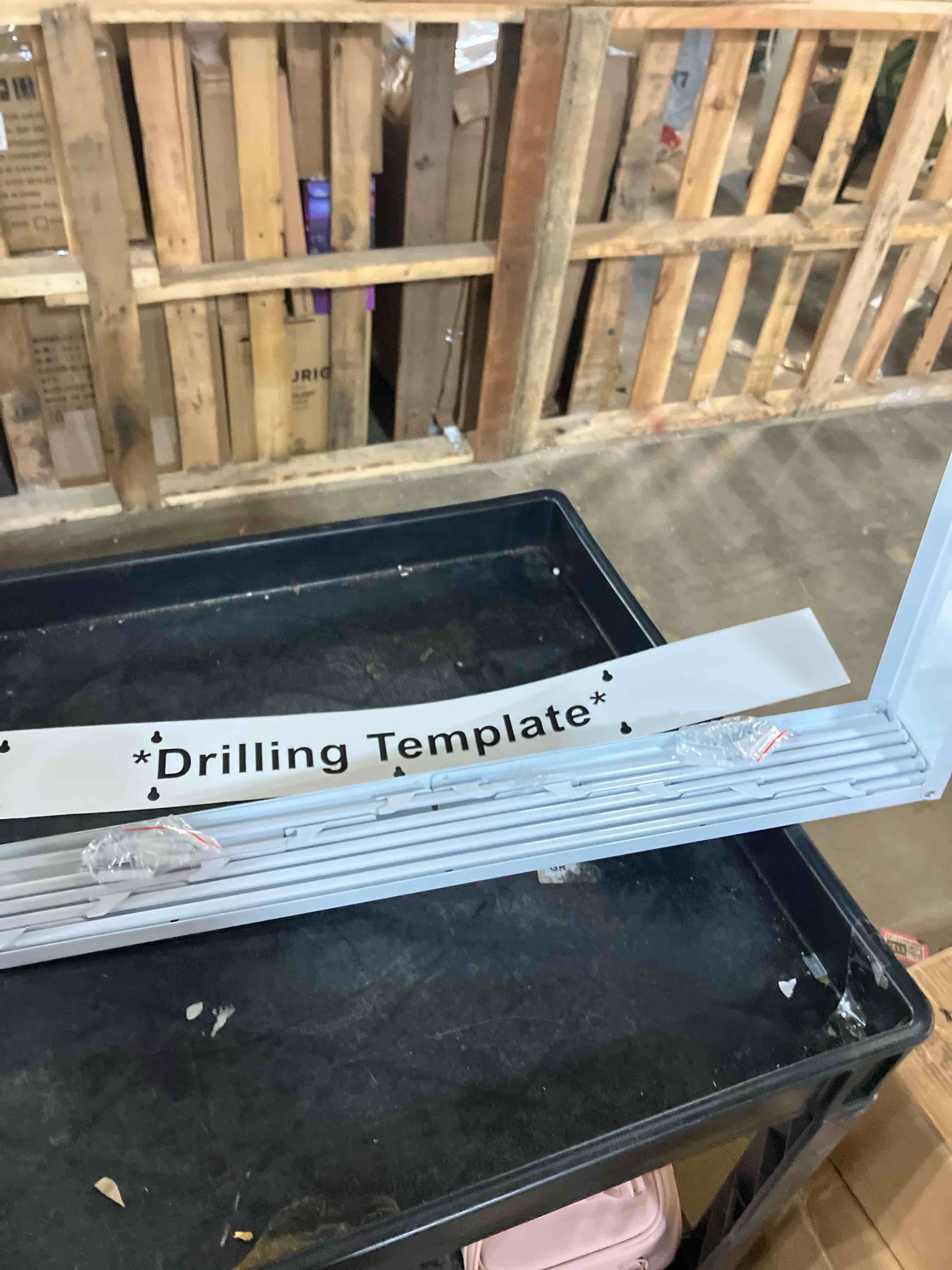 Condition photo showing New/Like New for Wall Mounted Clothes Drying Rack with 7 Retractable Rods & 4 Hooks, 33-Inch Foldable Laundry Rack, Space Saving Collapsible Indoor Drying Rack with Wall Template, Heavy-Duty White Aluminum & ABS