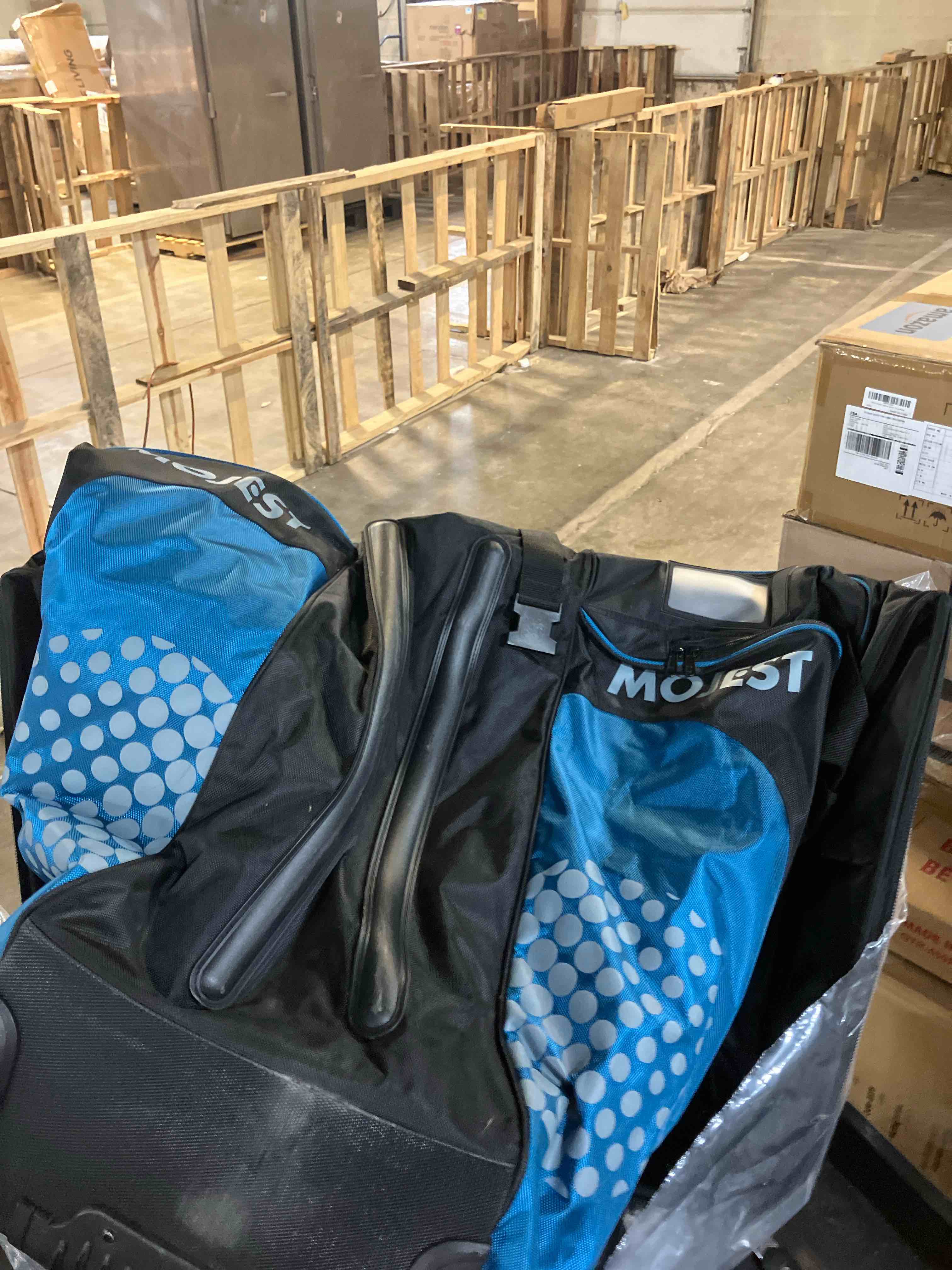 Condition photo showing Good Condition for Boombah Rolling Superpack Scratch Baseball/Softball Gear Bag - 23-1/2" x 13-1/2" x 9-1/2" - Multiple Colors - Telescopic Handle and Holds 4 Bats - Wheeled Version