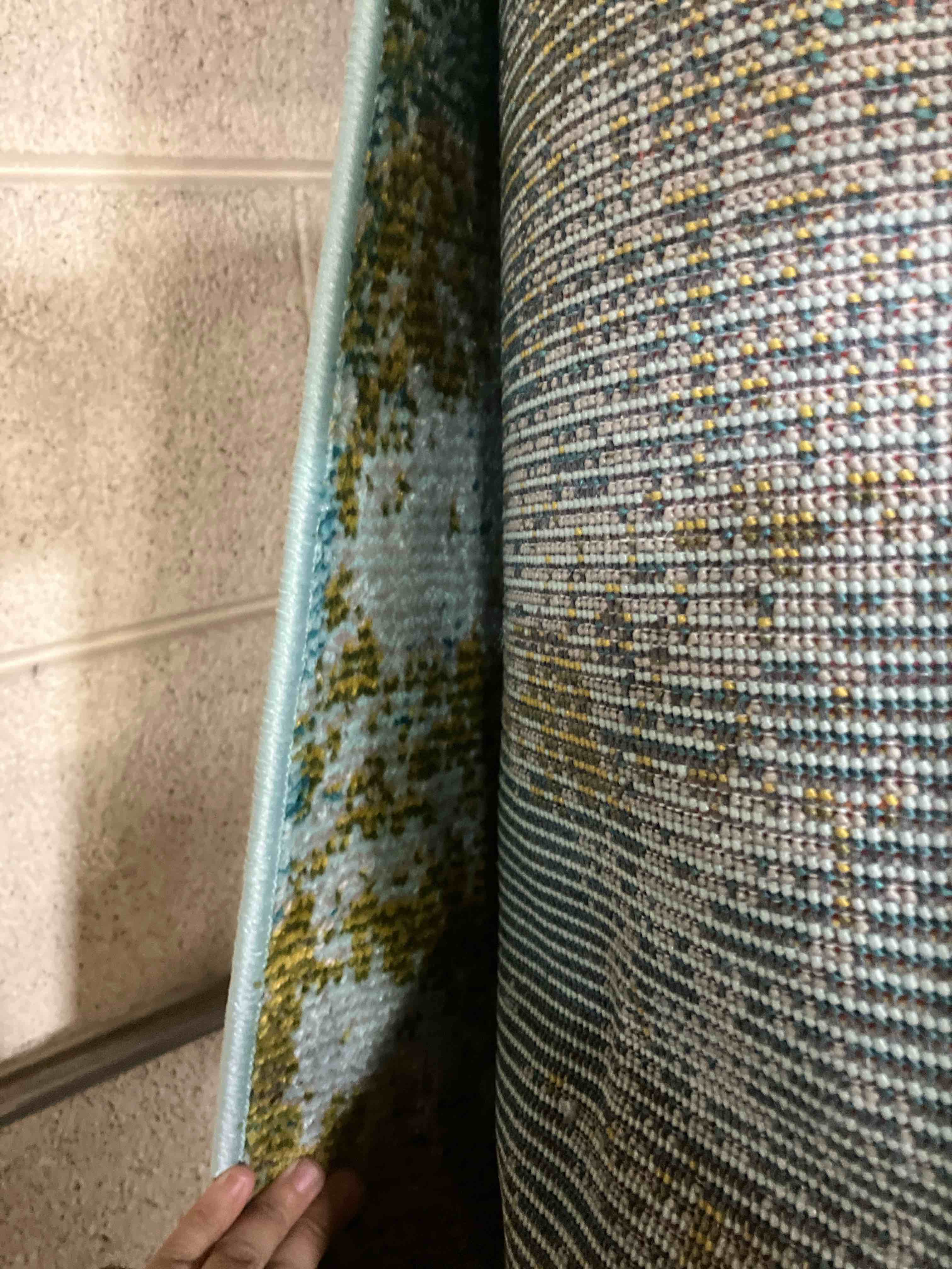 Condition photo showing New/Like New for Rizer Washable Abstract Indoor Rug 7’ 0” x 10’ 0” 