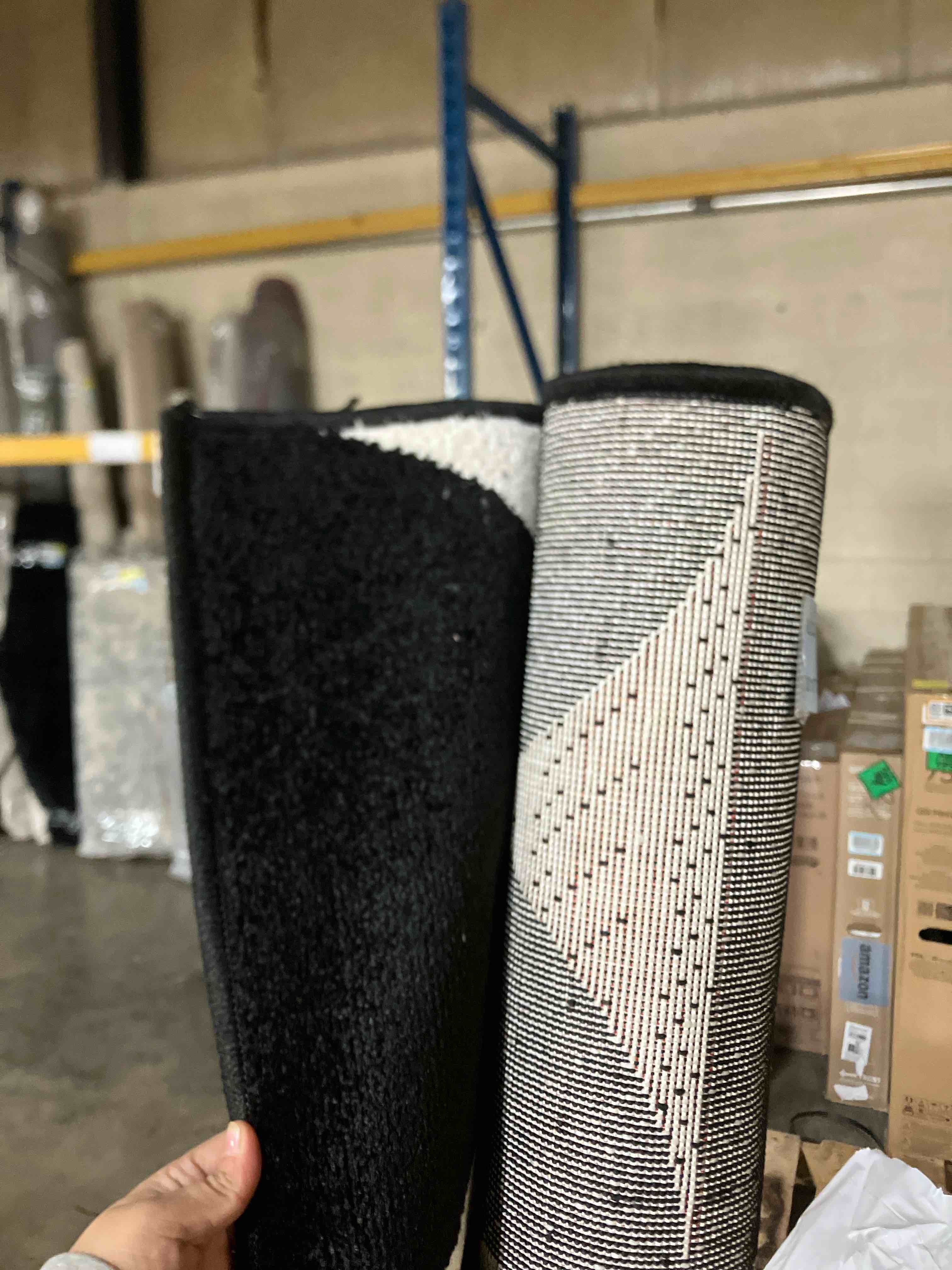 Condition photo showing Good Condition for Loomaknoti Terrace Tropic Sevella 5  x 7  Geometric Indoor/Outdoor Area Rug   Black/White