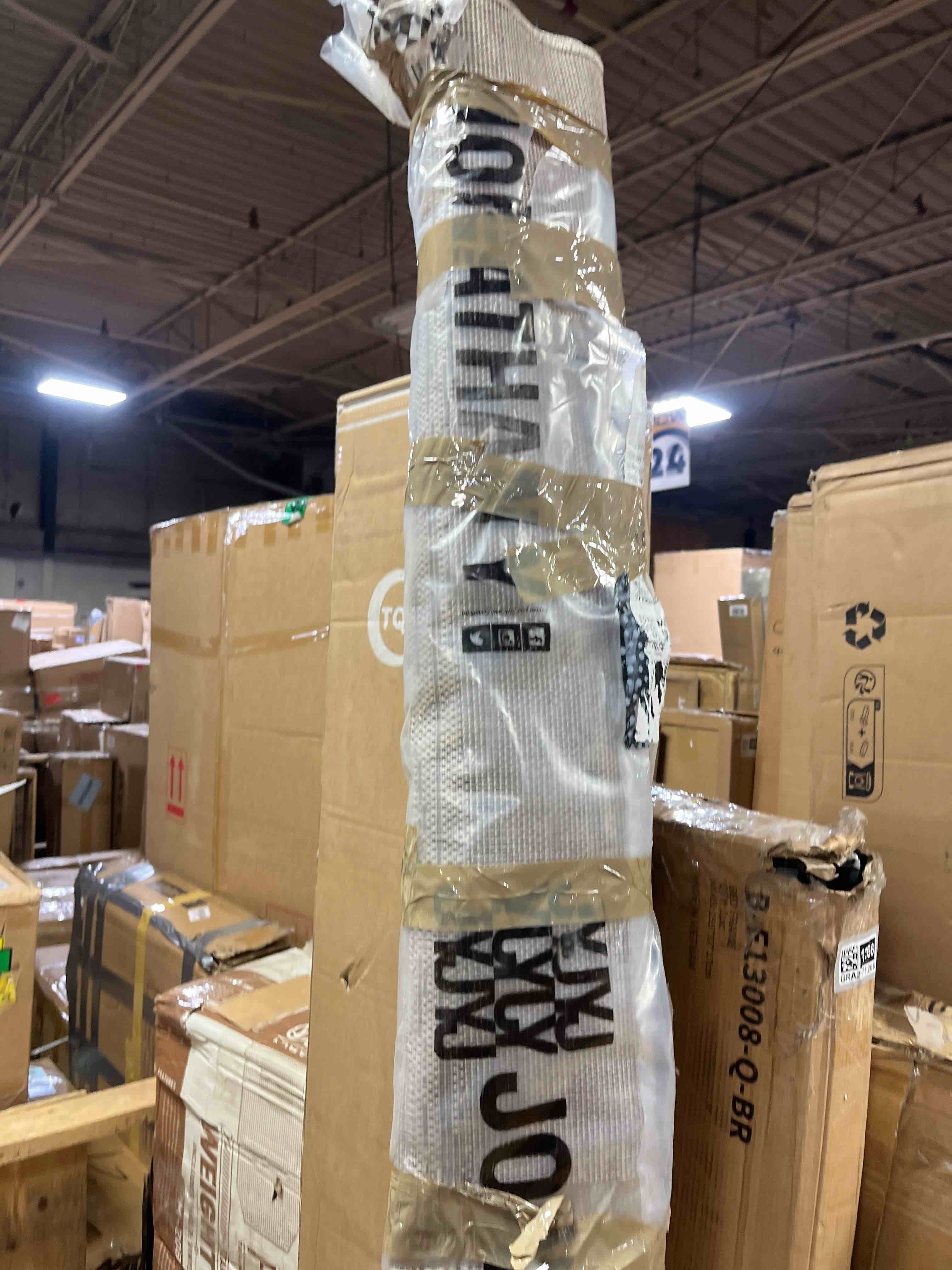 Condition photo showing Good Condition for JONATHAN Y Berber Stripe Indoor Outdoor Area Rug 8X10 Beige/Brown, Colonia for Backyard, Patio, Porch, Easy-Cleaning, High Traffic, Pet-Friendly, Non-Shedding (SMB125A-8)