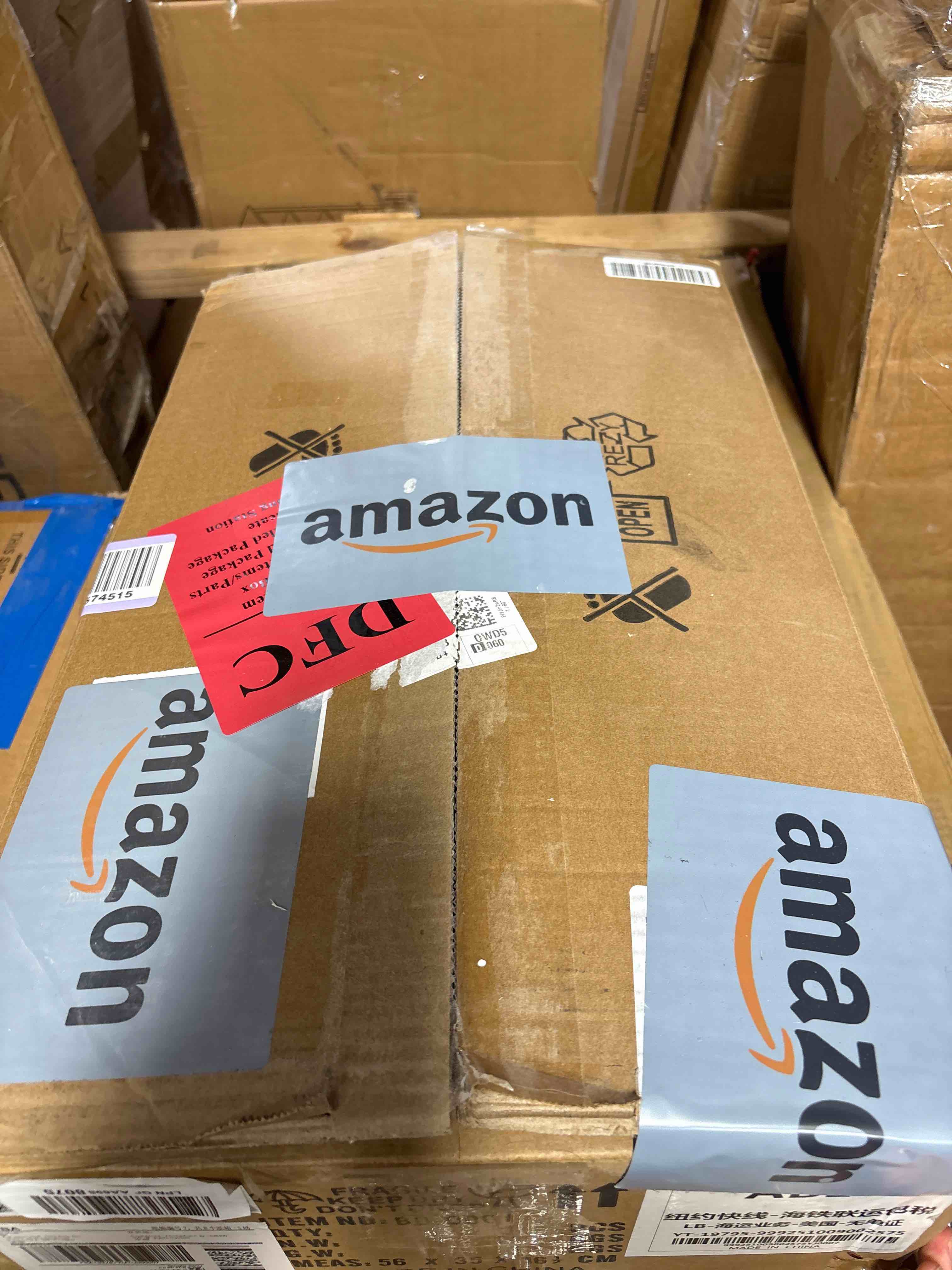 Condition photo showing Good Condition for Bathroom Vanity Mirror Light Fixtures: Dimmable 5 Lights Bath Wall Sconce Lighting - Brass Black Vanity Lights with Hammered Clear Glass Shade - Modern Minimalist Makeup Light Above Mirror G9 Base Black Hammered Glass