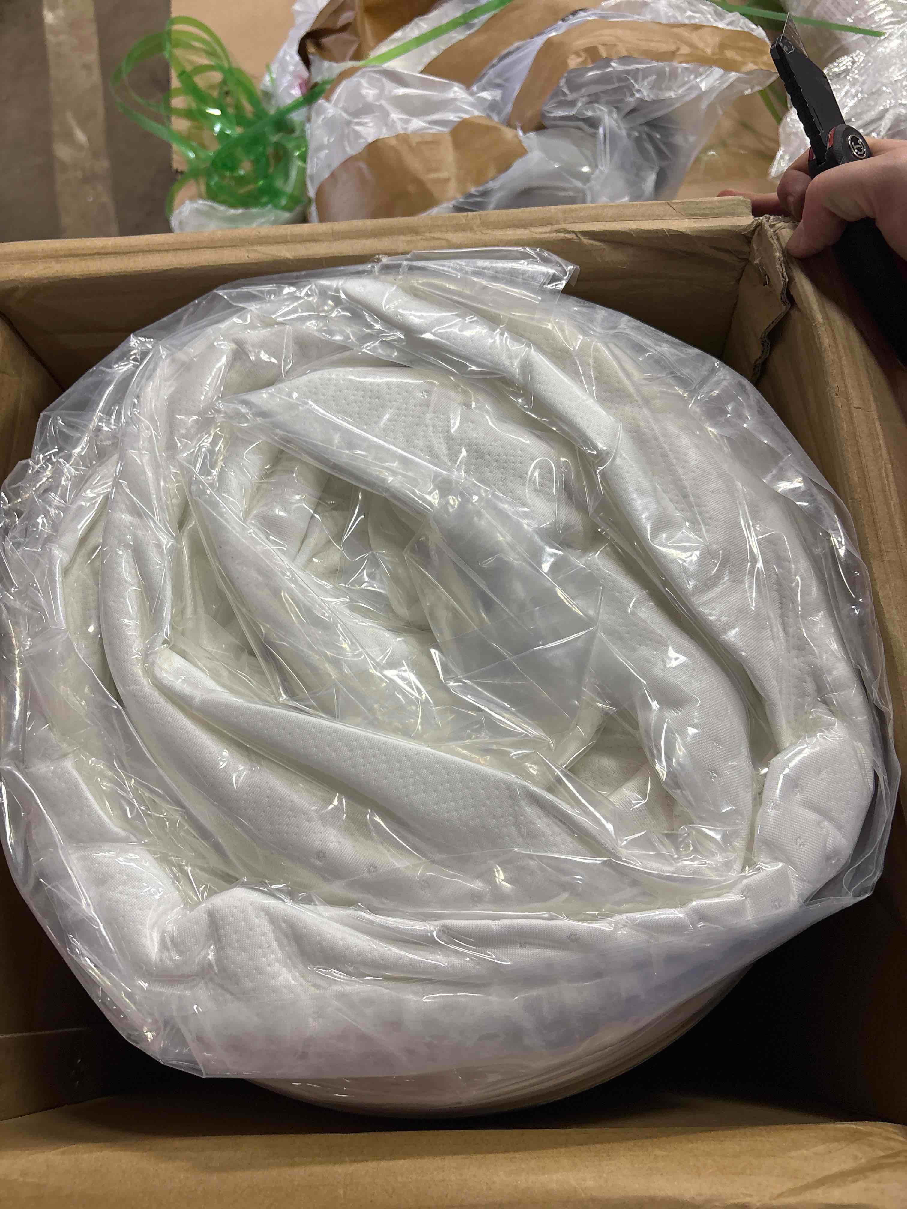 Condition photo showing New/Like New for Avenco King Size Mattress, 12 Inch King Mattresses with Gel Memory Foam for Cool Night & Pressure Relief, Mattress in a Box Medium Plush Feel with Motion Isolating