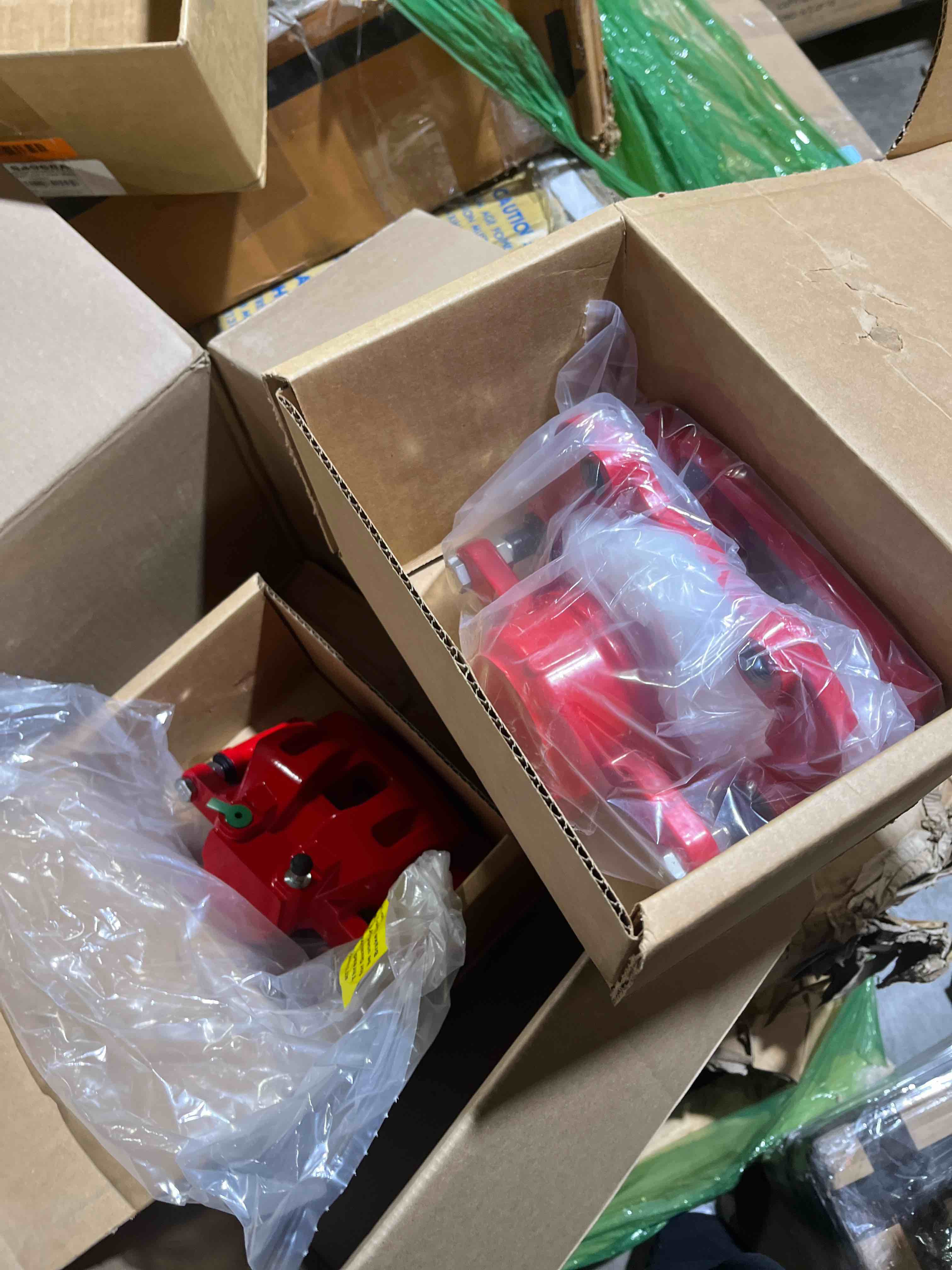 Condition photo showing New/Like New for Power Stop Front S4968A Pair of High-Temp Red Powder Coated Calipers for Chrysler 300 2012-2020, Dodge Challenger 2012-2021, Dodge Charger 2012-2021 [Model Specific]