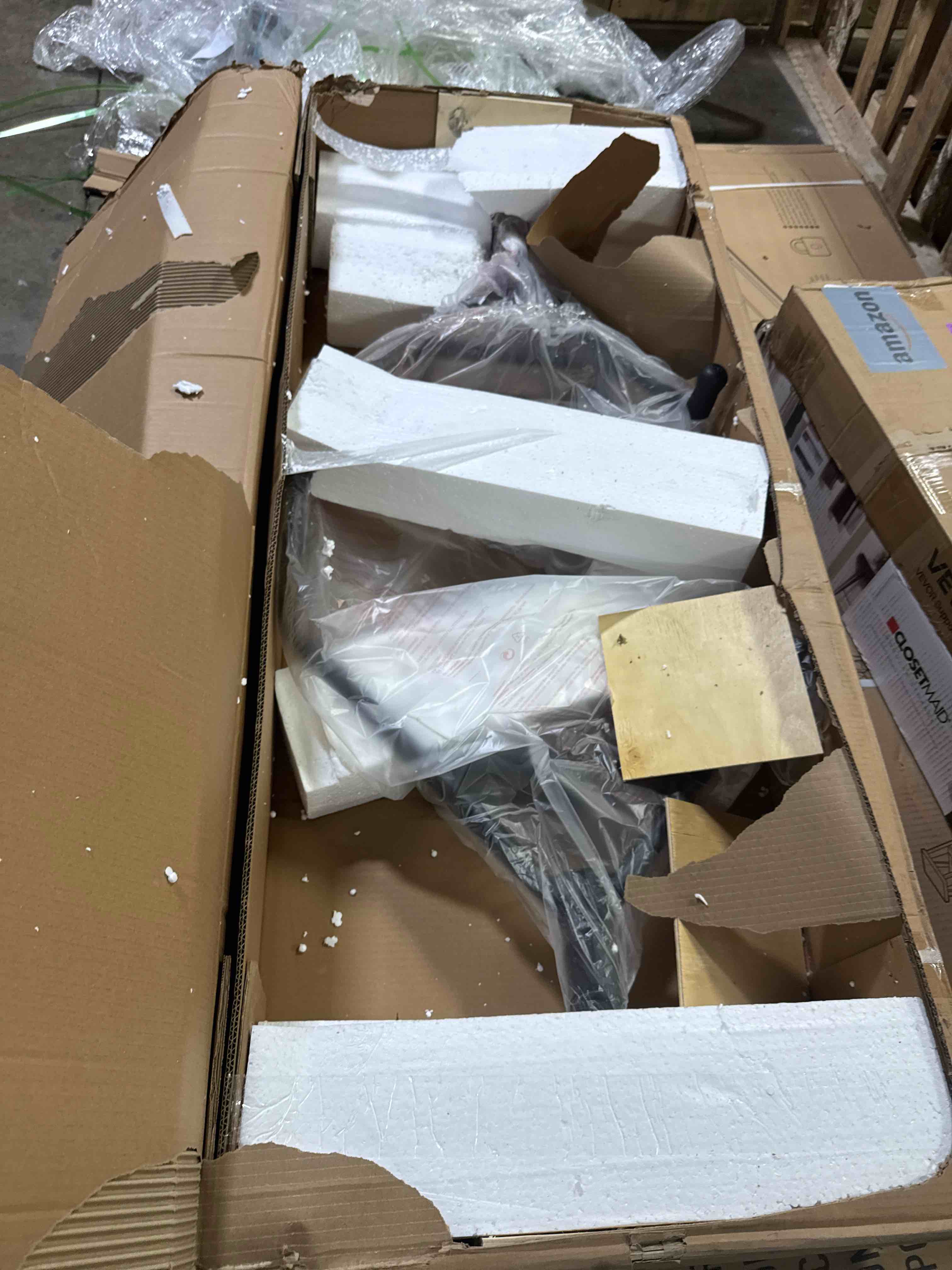 Condition photo showing New/Like New for vevor trap bar hex bar, open-ended frame hex barbell, 2-inch 800 lbs capacity shrug bars with knurled grips, weightlifting and strength training equipment, home gym for squats deadlifts shoulder press