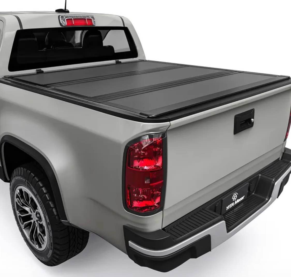 yitamotor low profile hard tri-fold truck bed tonneau cover compatible with 2015-2026 chevy colorado/gmc canyon with 5.2 ft bed