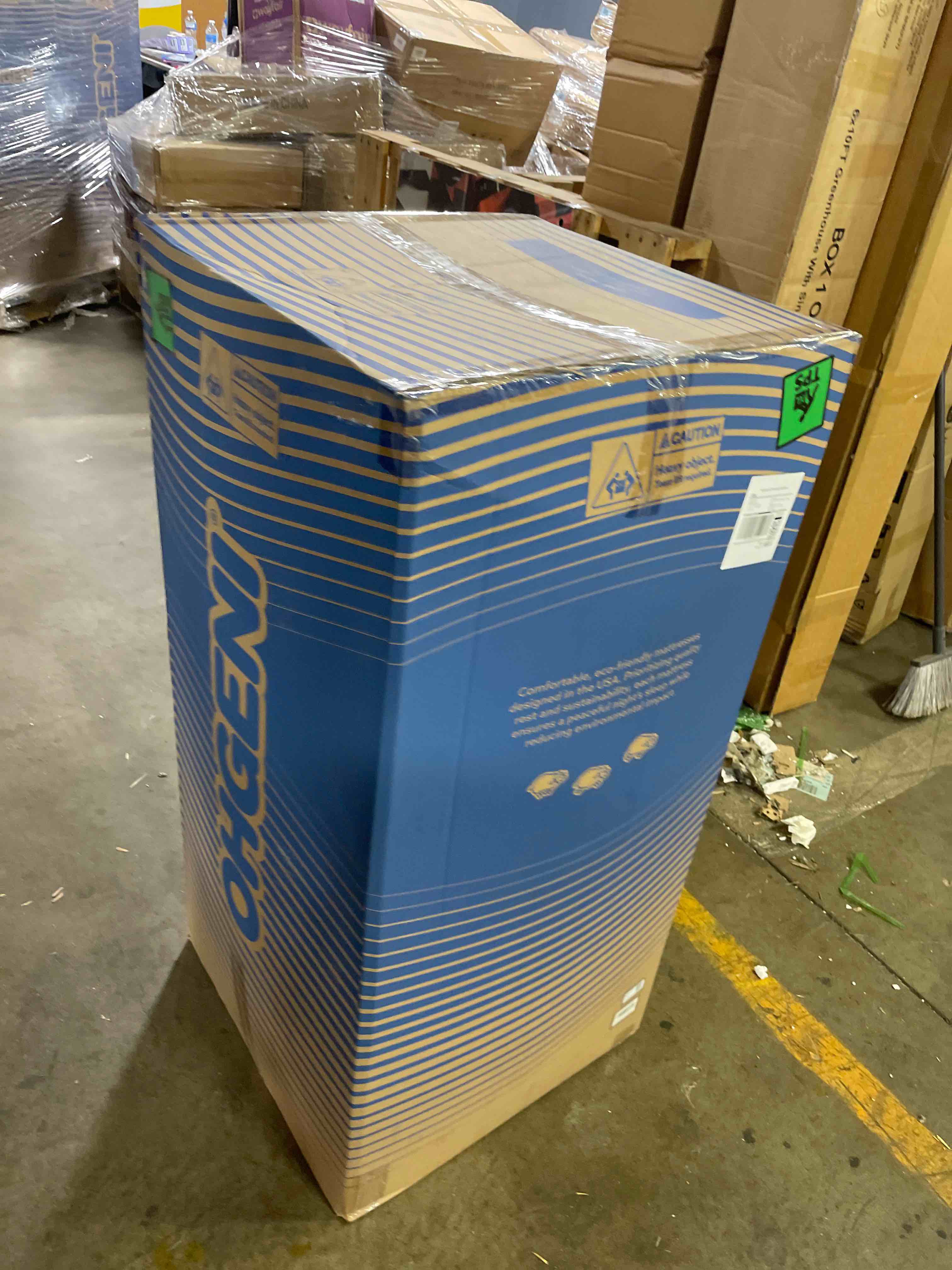 Condition photo showing New/Like New for 12 inch king size mattress, cooling gel memory foam bed mattresses in a box, cool touch surface, medium feel, ergonomic support & pressure relief, certipur-us certified foam, designed in usa king (u.s. standard) 12 inch