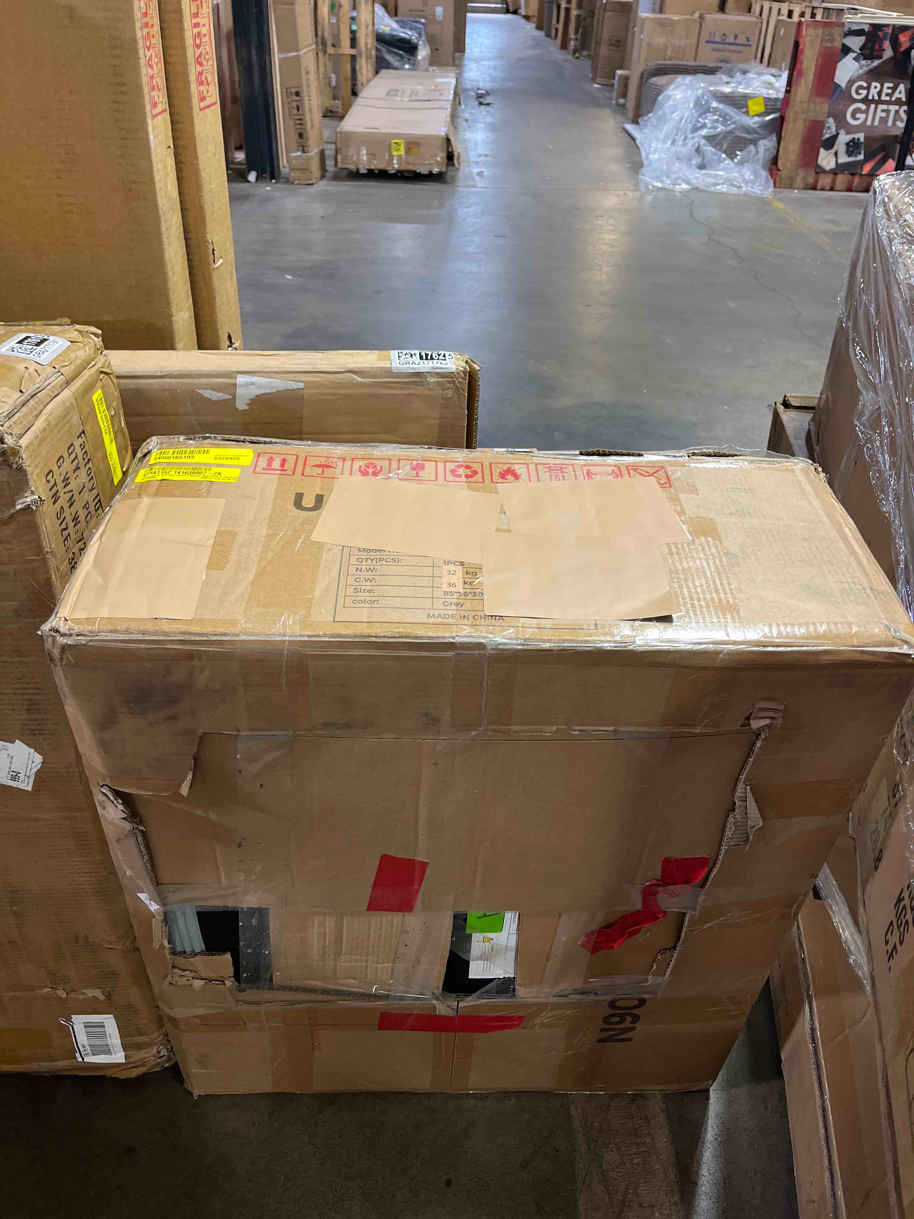 https://s3.amazonaws.com/lotting-images-prod/phillipi/GRA2171763_1776878474434.jpeg
