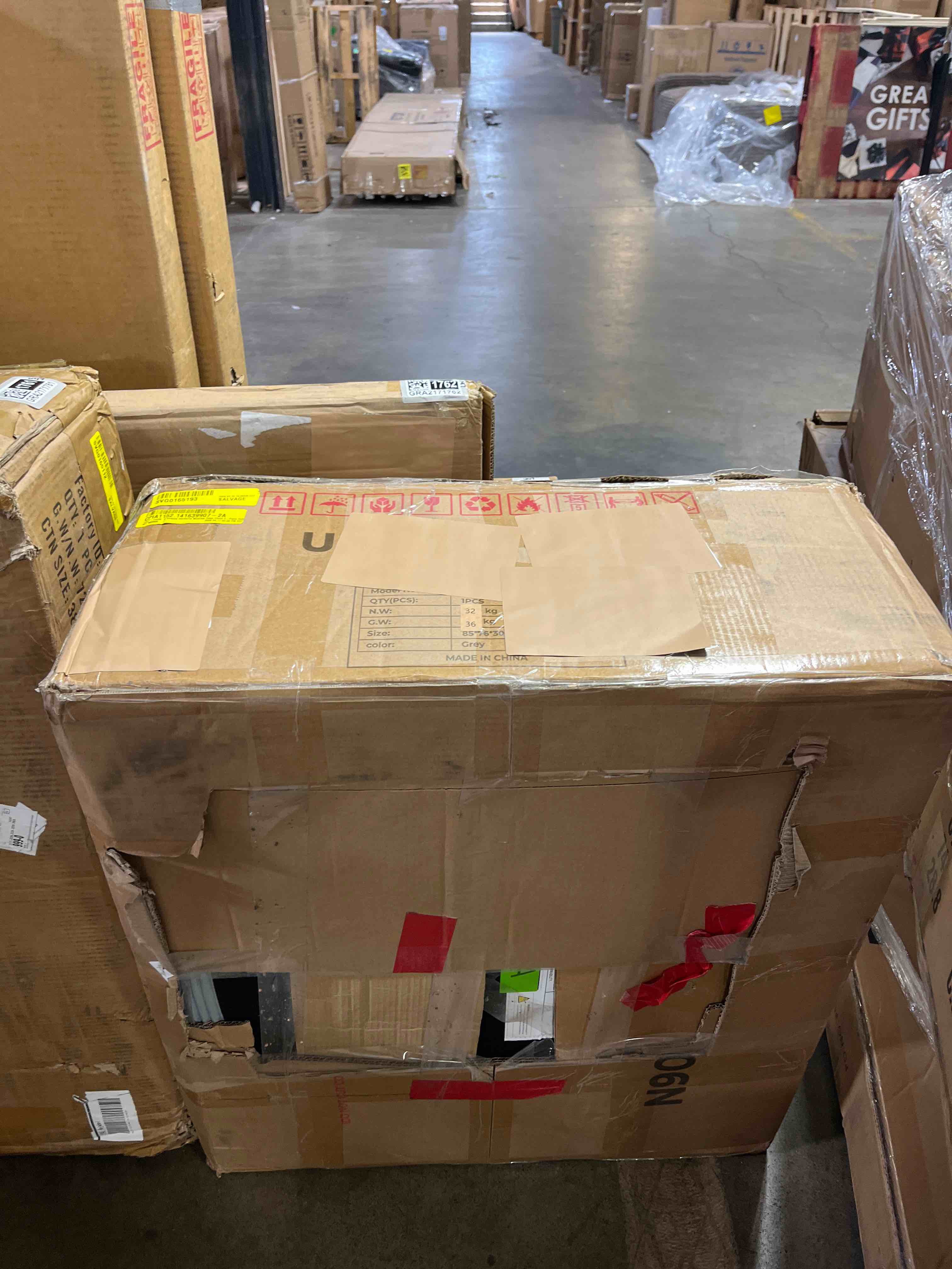 https://s3.amazonaws.com/lotting-images-prod/phillipi/GRA2171763_1776878475758.jpeg