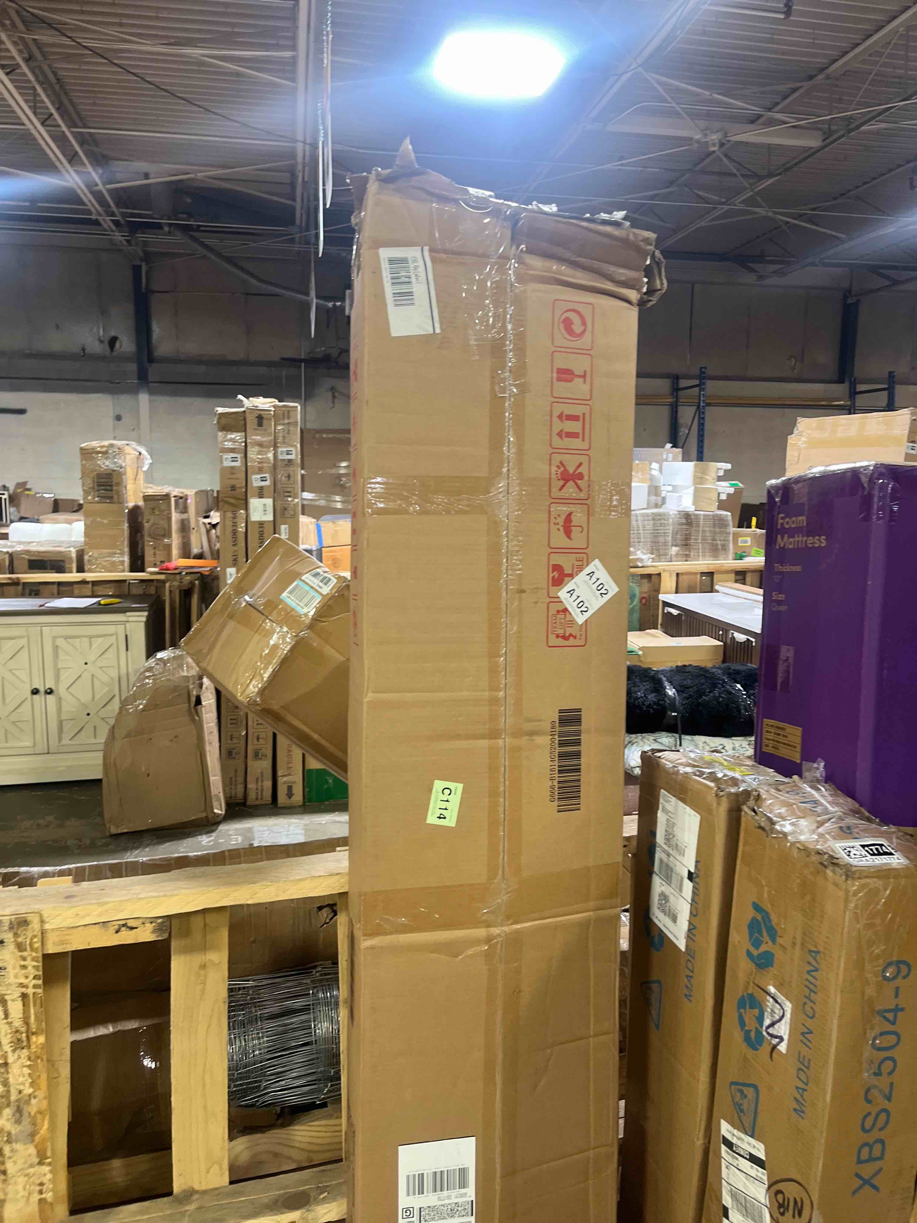 Condition photo showing Good Condition for vingli loft bed full size with flat rungs for adults, kids and young teens, no box spring required,heavy duty metal slat support