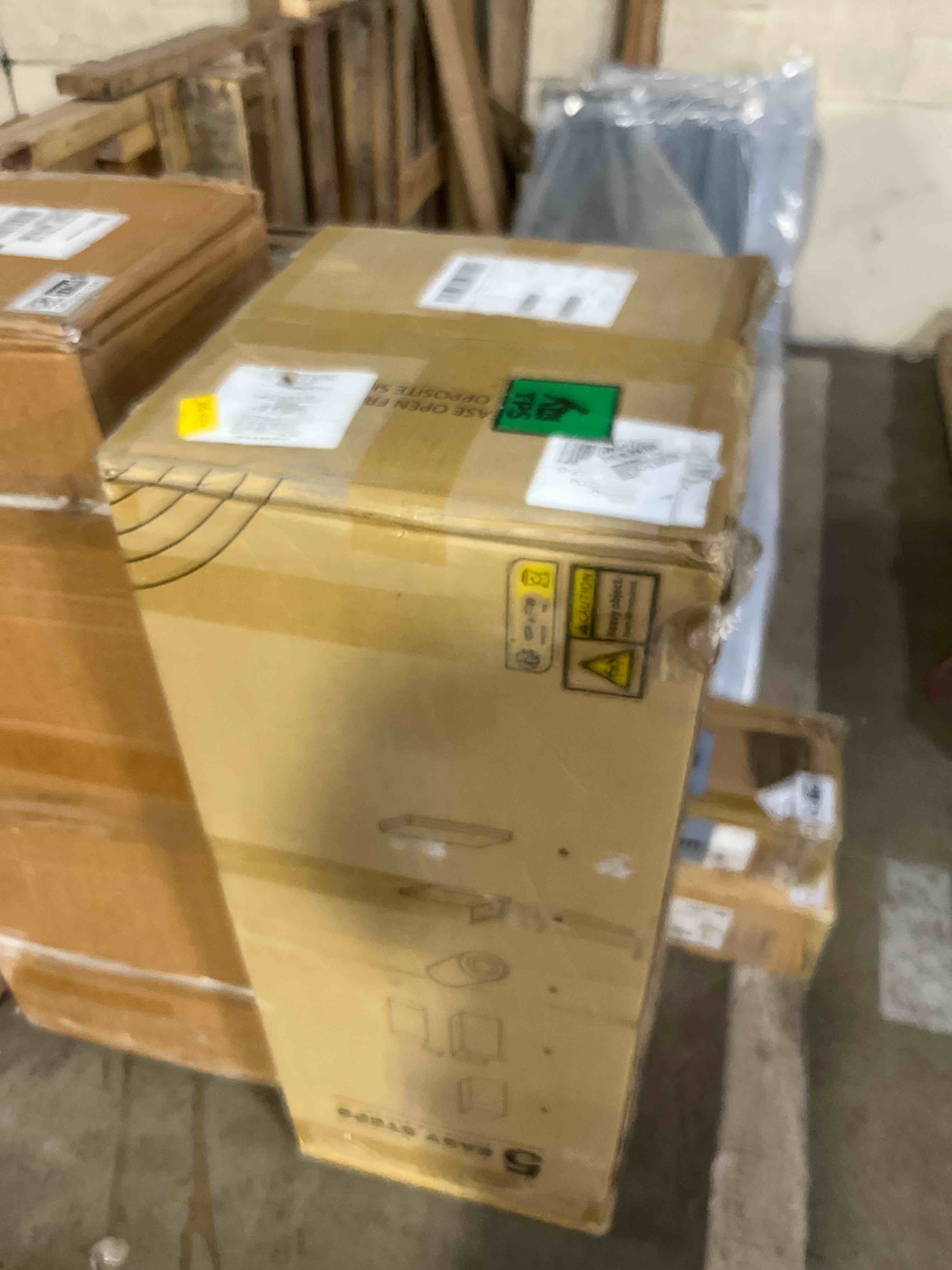 https://s3.amazonaws.com/lotting-images-prod/phillipi/GRA2171797_1777474820536.jpeg
