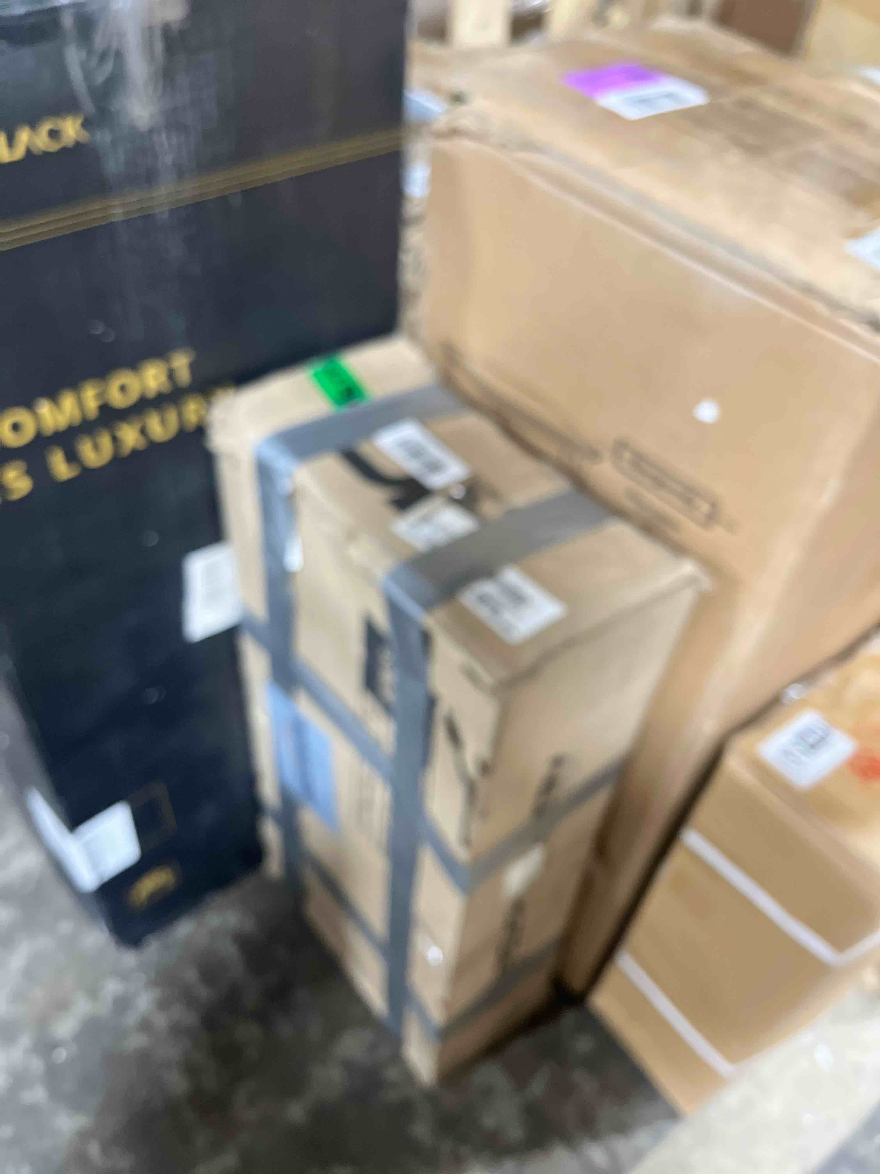 https://s3.amazonaws.com/lotting-images-prod/phillipi/GRA2171891_1777996506512.jpeg