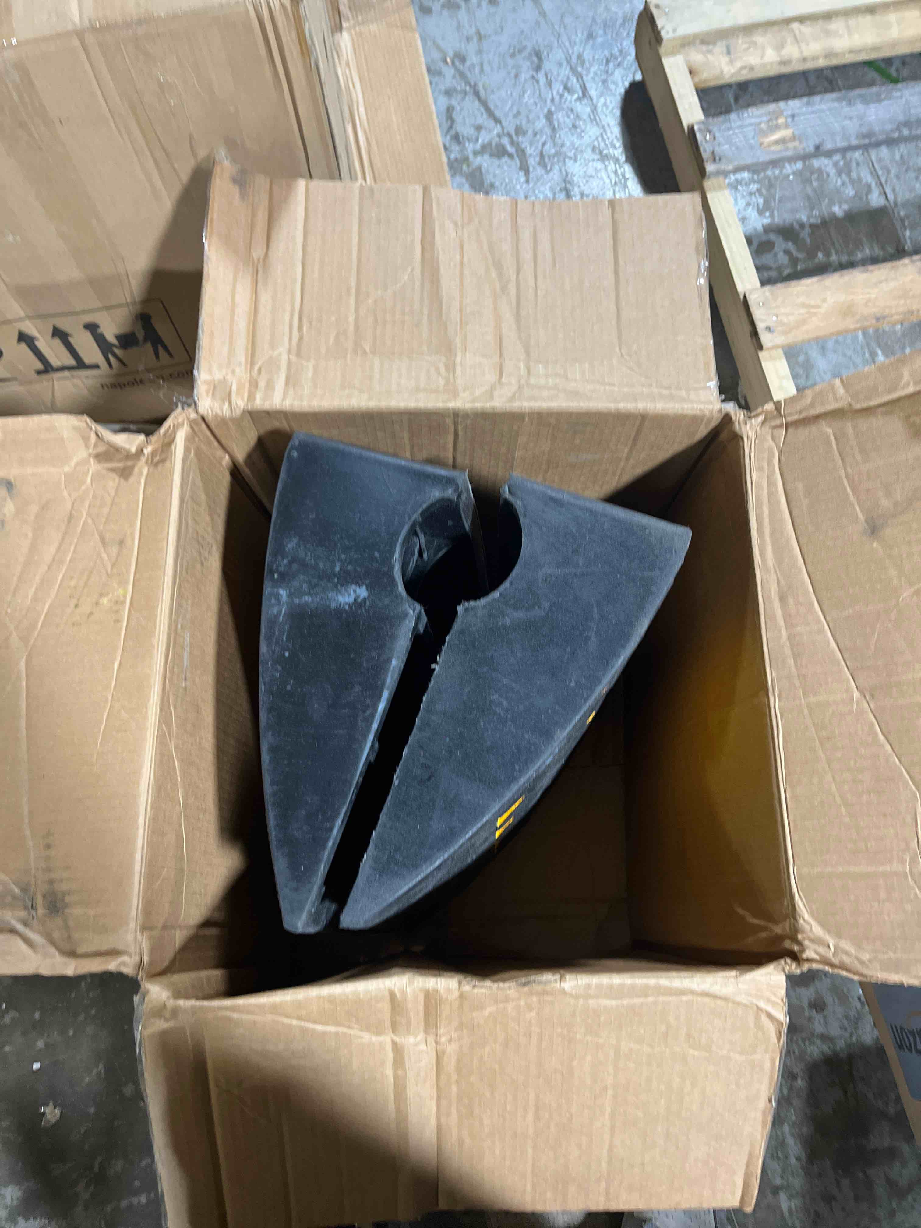 https://s3.amazonaws.com/lotting-images-prod/phillipi/GRA2171898_1777994809528.jpeg