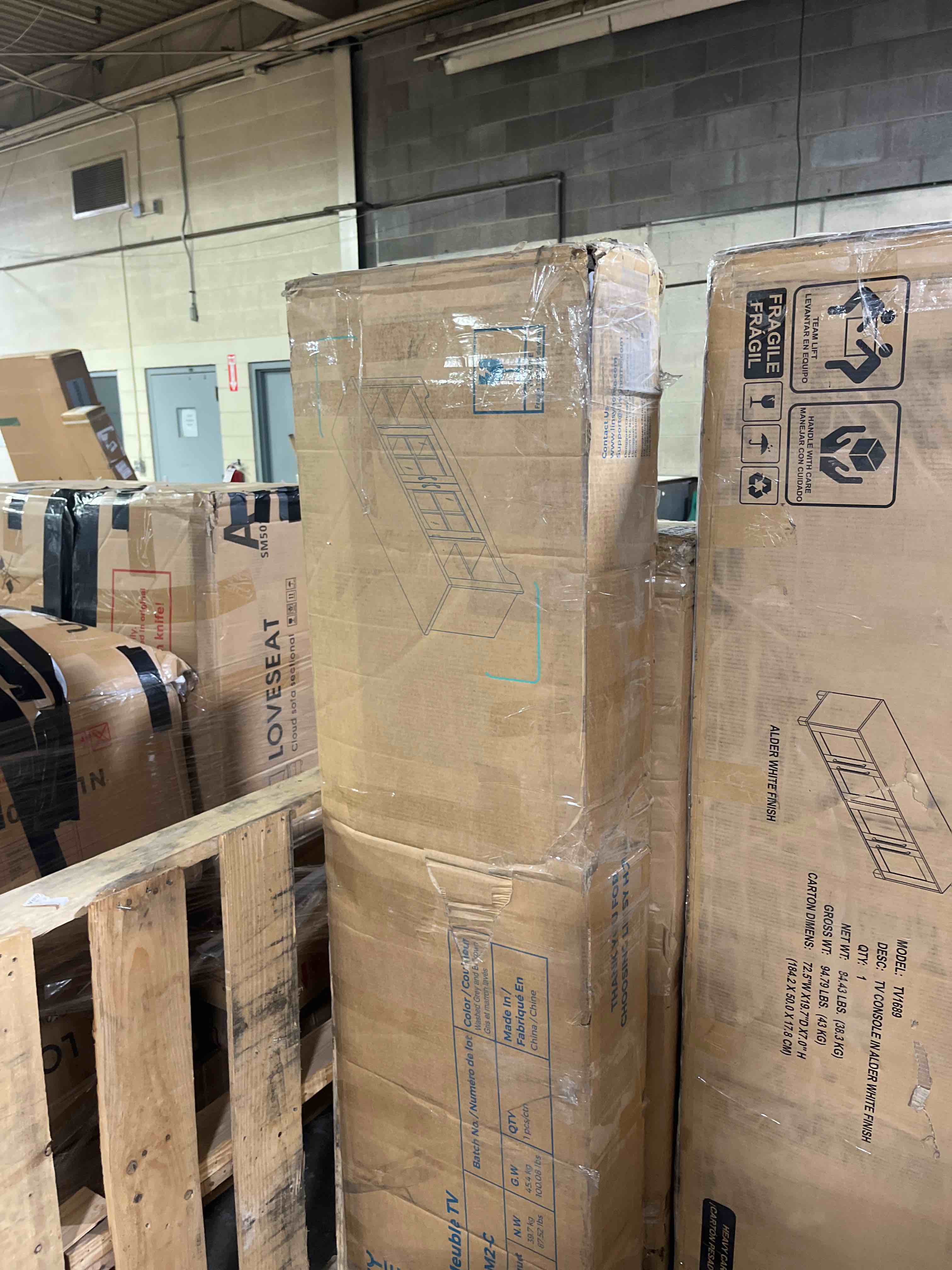 https://s3.amazonaws.com/lotting-images-prod/phillipi/GRA2171906_1777993270818.jpeg