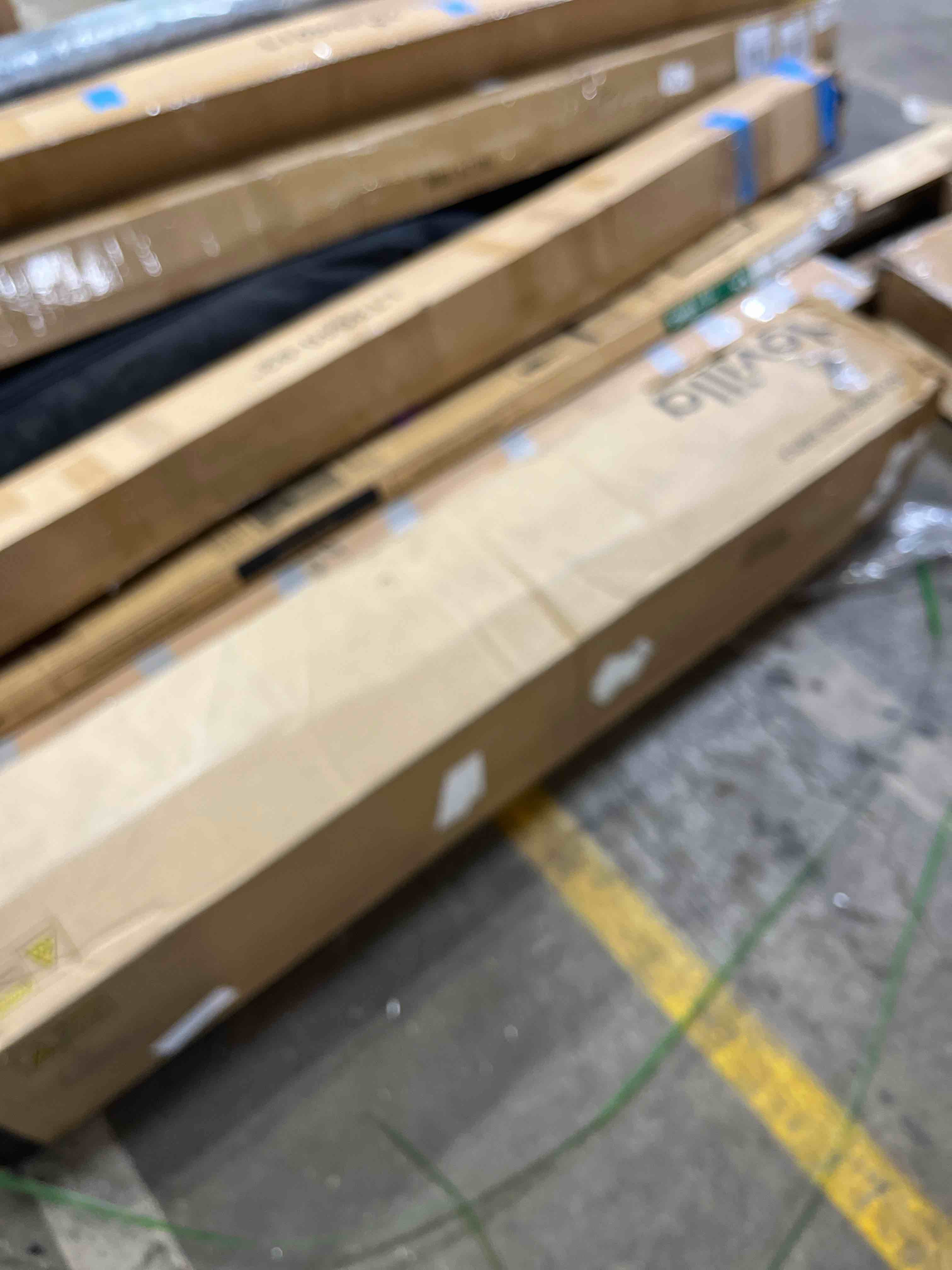 https://s3.amazonaws.com/lotting-images-prod/phillipi/GRA2171977_1778524827958.jpeg